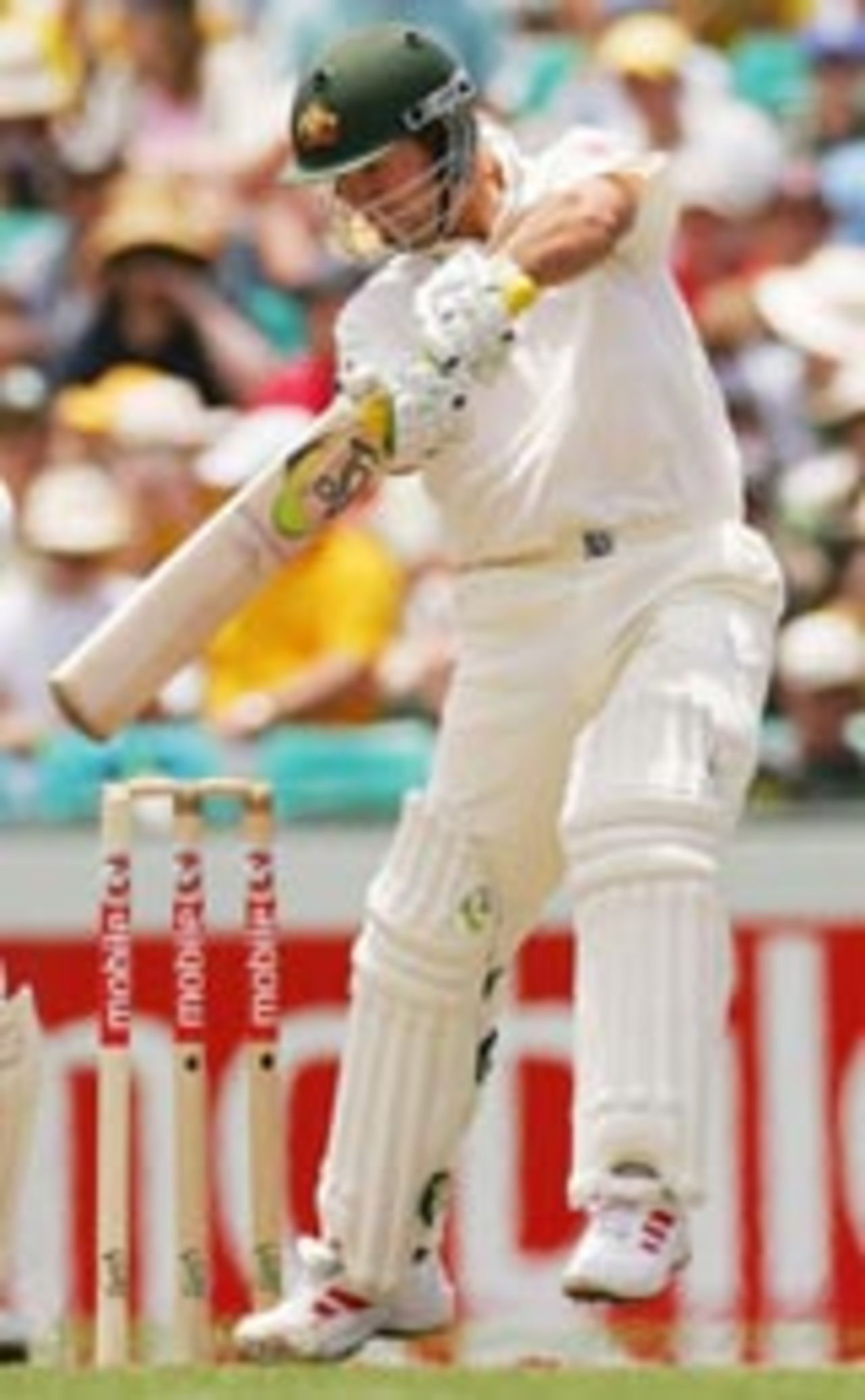 Ricky Ponting forces one off the back foot, Australia v Pakistan, 3rd Test, Sydney, January 3, 2005