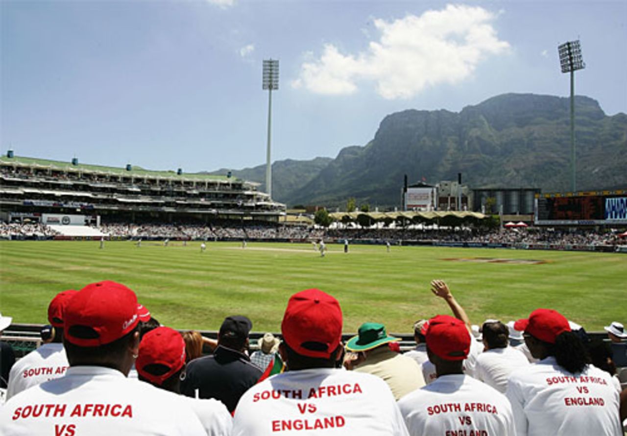 The crowds enjoy play at the third Test, South Africa v England, Newlands, Cape Town, January 2005