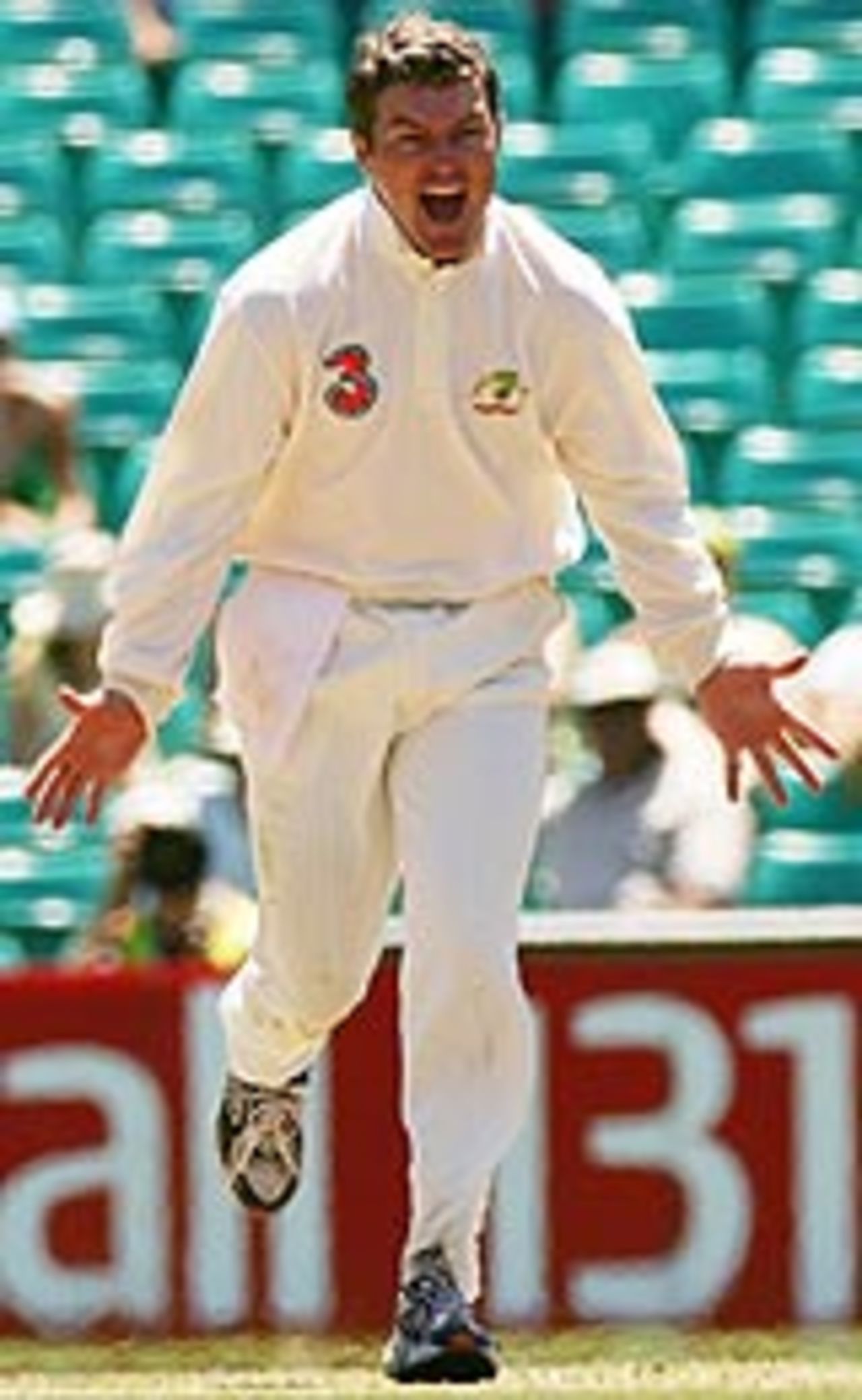 Stuart MacGill is overjoyed with yet another wicket at Sydney, Australia v Pakistan, 3rd Test, Sydney, January 5, 2005