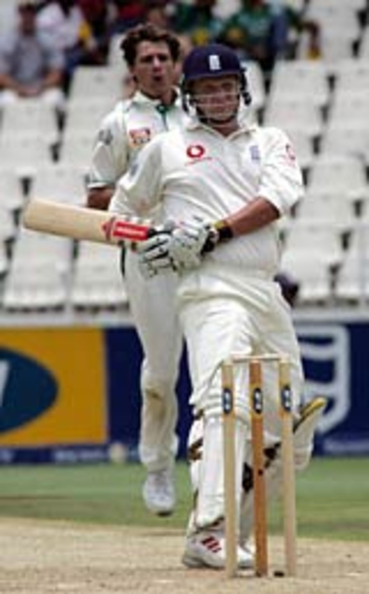 Robert Key veers out the way, South Africa v England, 4th Test, Jo'burg, 1st da, January 13, 2005