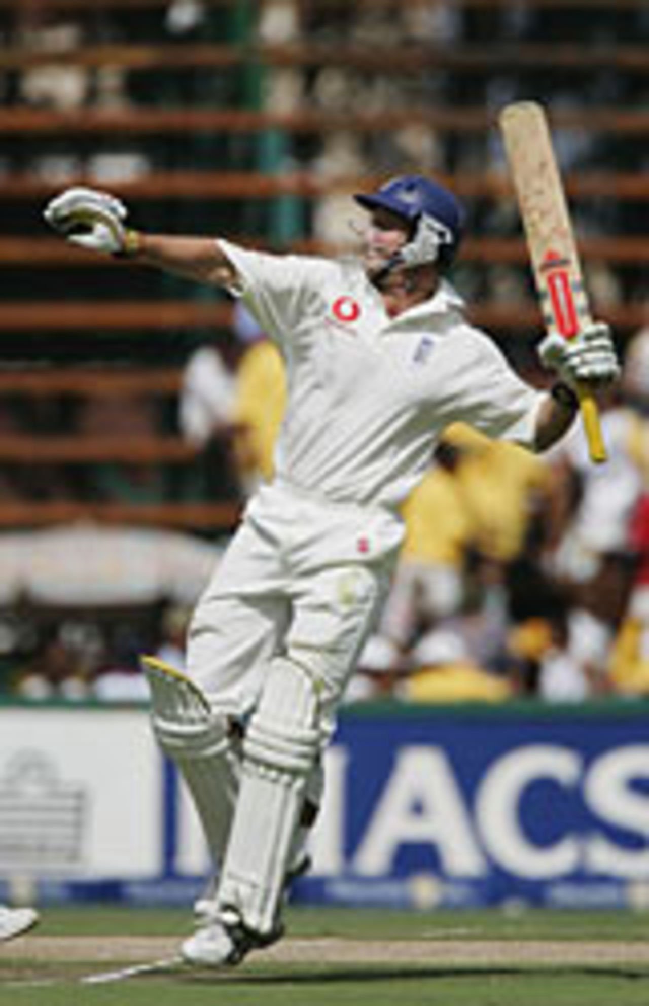 Andrew Strauss celebrates his hundred, South Africa v England, 4th Test, Jo'burg, 1st day, January 13, 2005