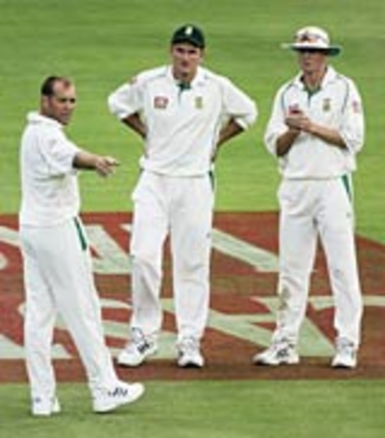 Jacques Kallis, Graeme Smith and Shaun Pollock, South Africa v England, 4th Test, The Wanderers, January 14, 2005