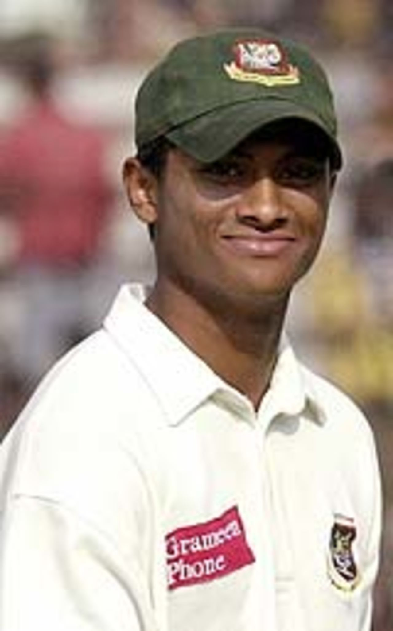 Enamul Haque jr, Bangladesh v Zimbabwe, 2nd Test, Dhaka, 2nd day, January 15, 2005