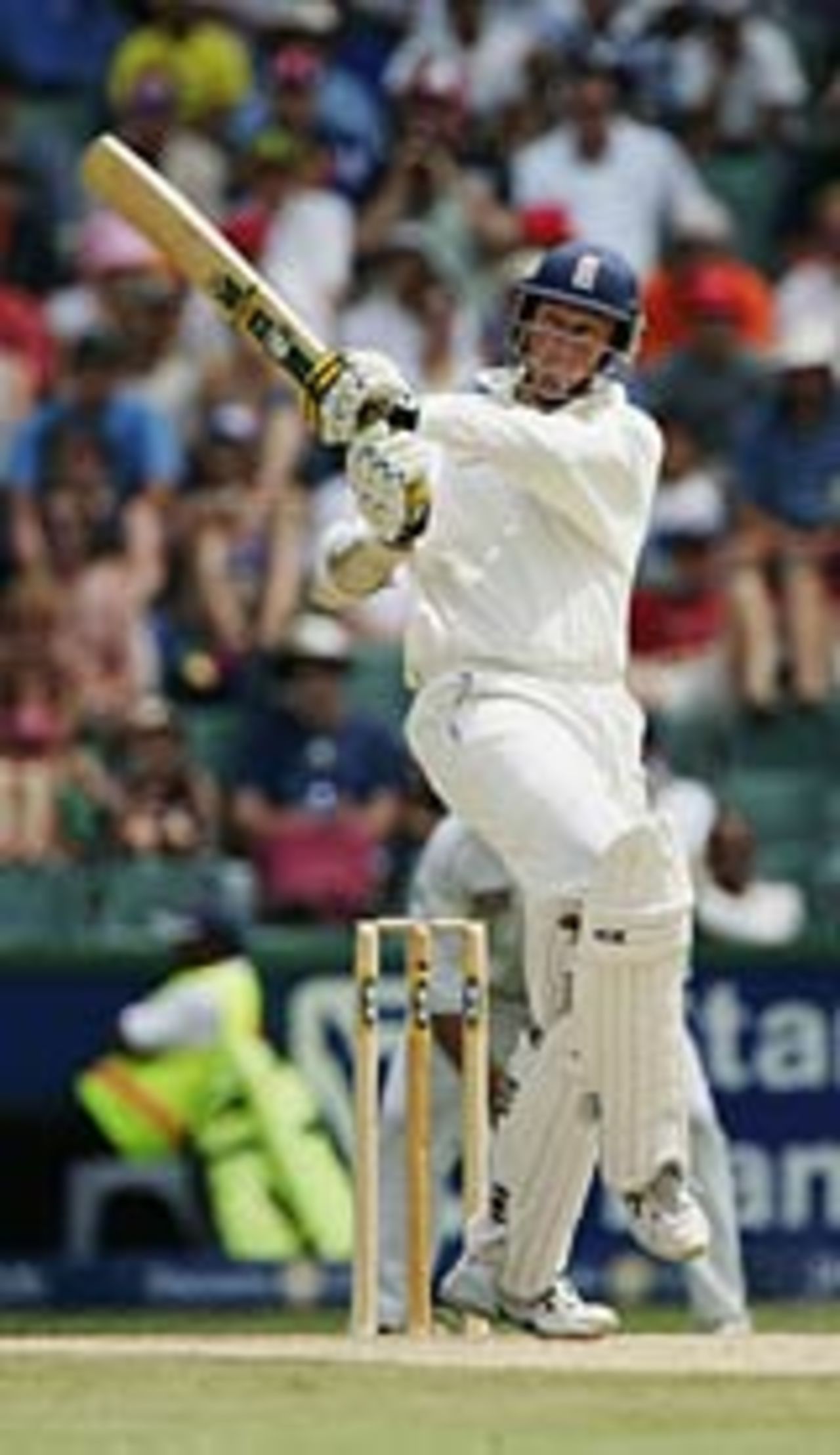 Marcus Trescothick hits out as England battle back on the fourth day, South Africa v England, 4th Test, Johannesburg, January 16, 2005