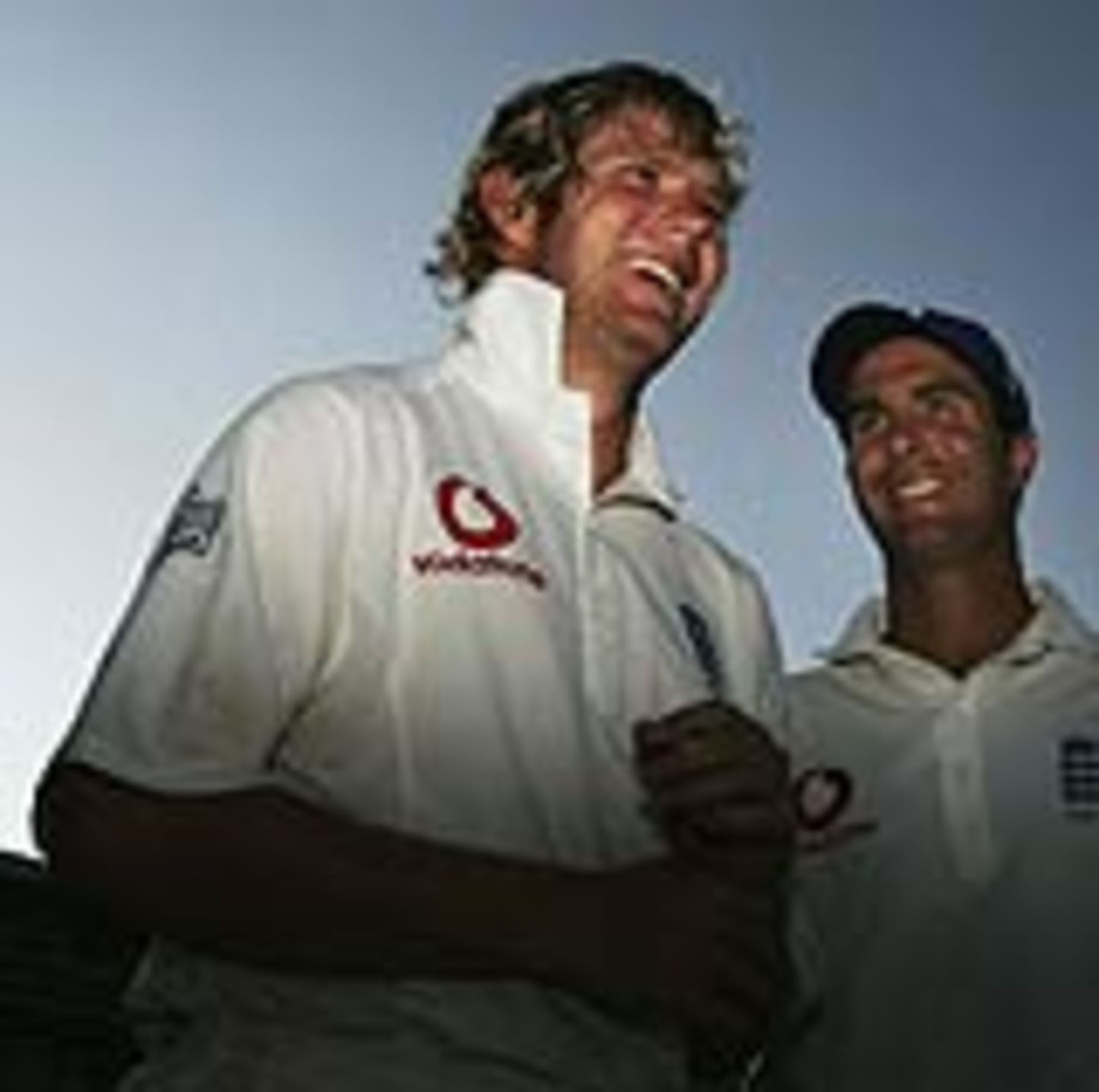 Matthew Hoggard and Michael Vaughan celebrate, South Africa v England, 4th Test, The Wanderers, January 17, 2005