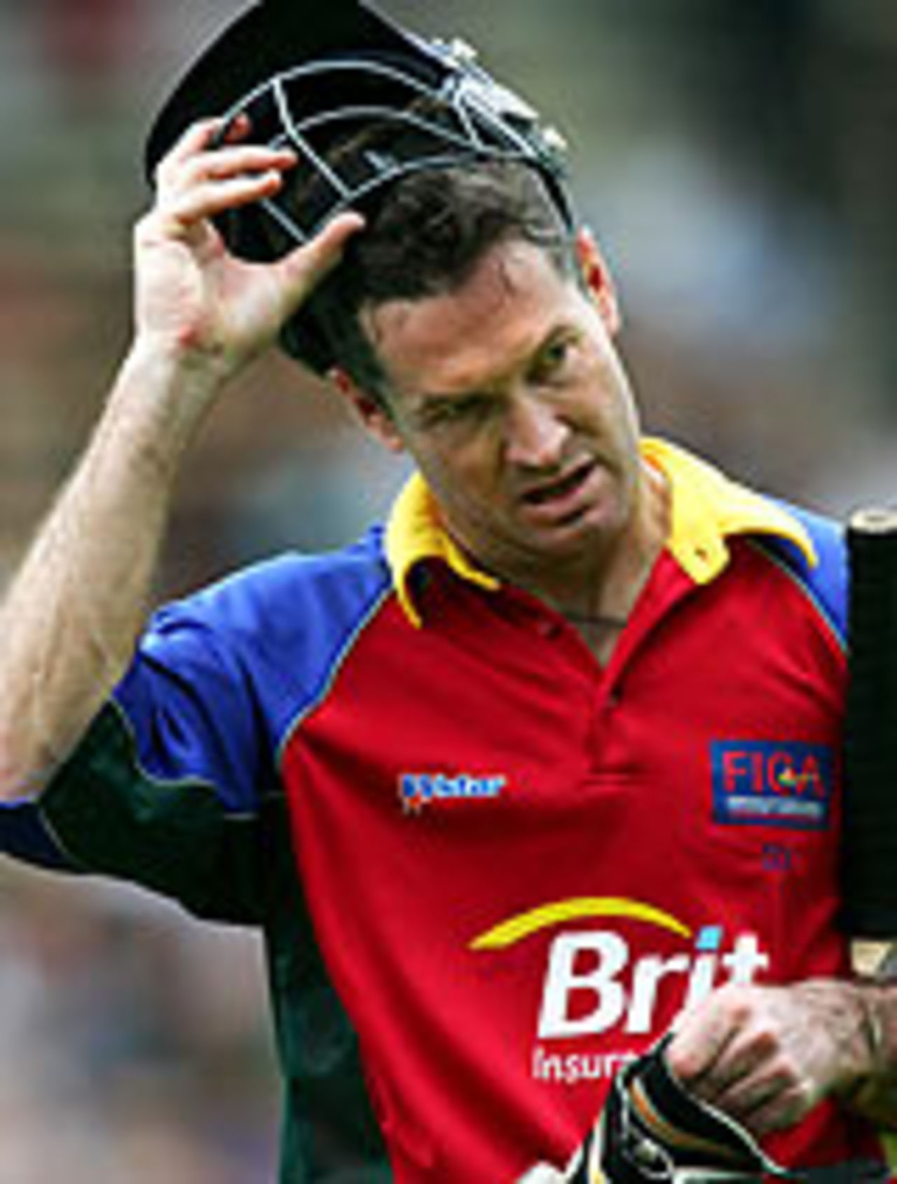 Graeme Hick walks off after his dismissal, New Zealand v FICA World XI, 1st match, Christchurch, January 22, 2004