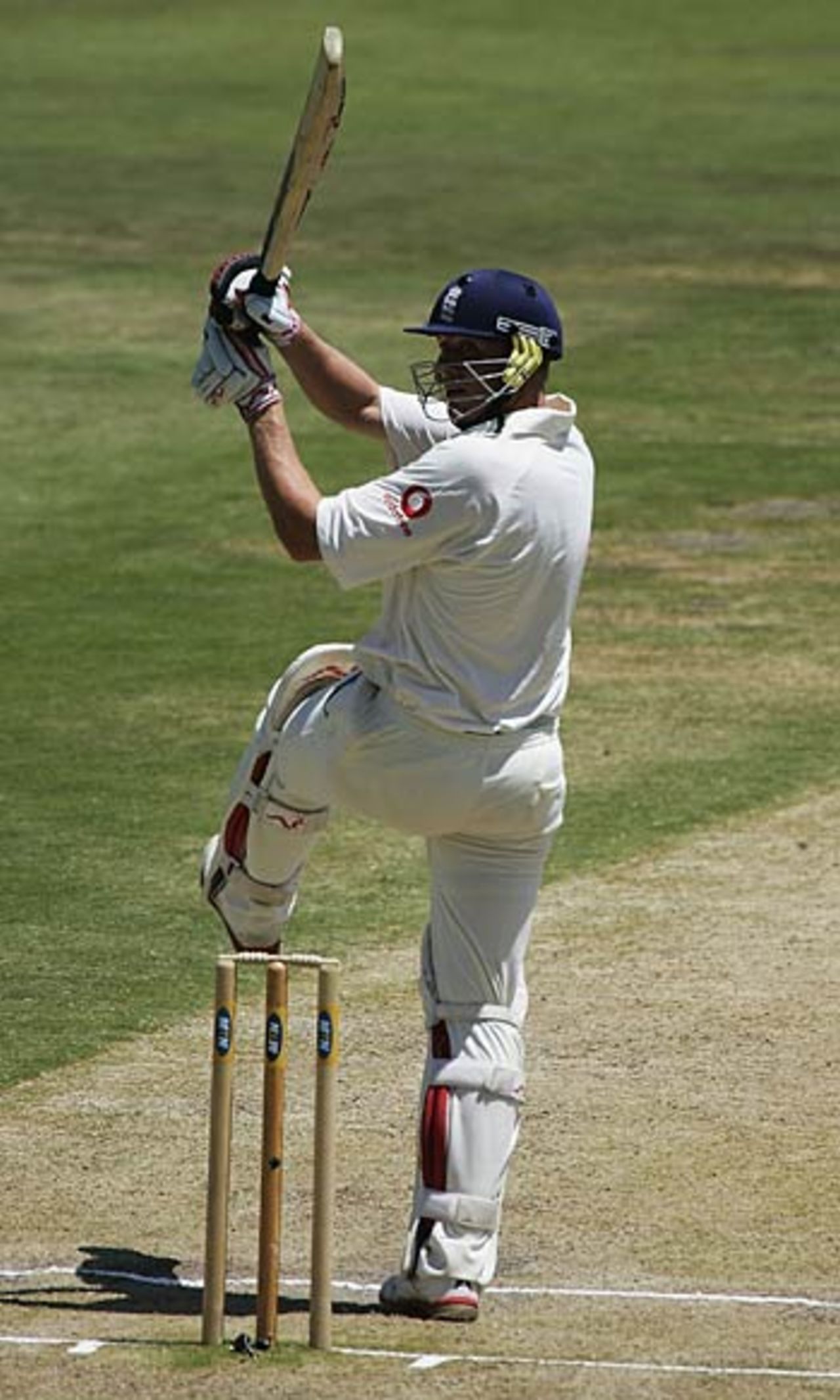 Andrew Flintoff smacks a six, his 50th in Test cricket, South Africa v England, 5th Test, Centurion, January 24, 2005