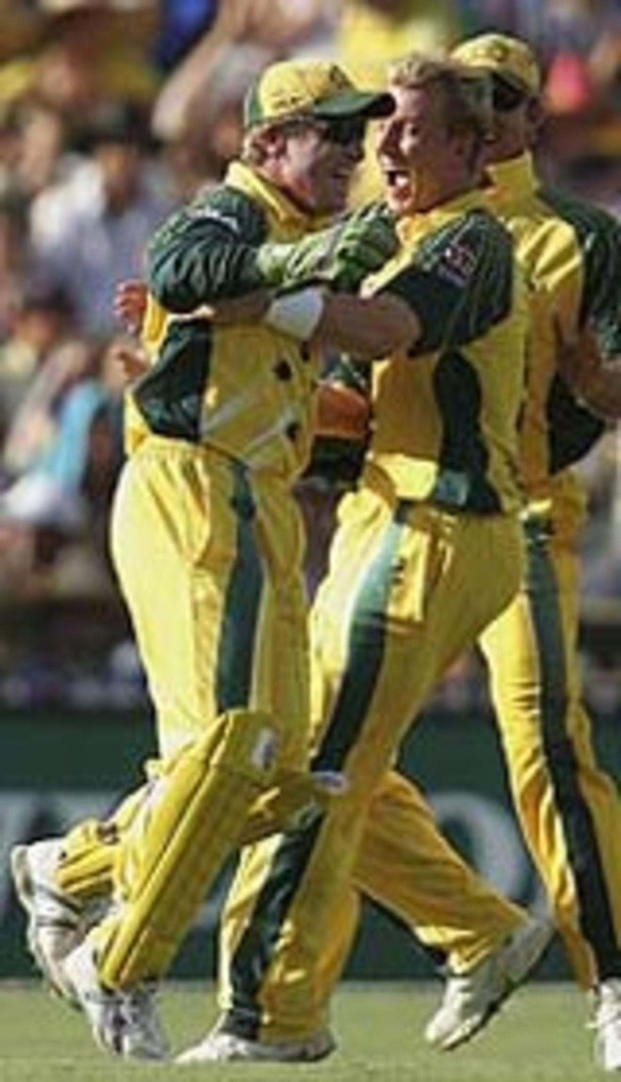 Brett Lee and Brad Haddin celebrate, Australia v West Indies, VB Series, Adelaide, January 26, 2005