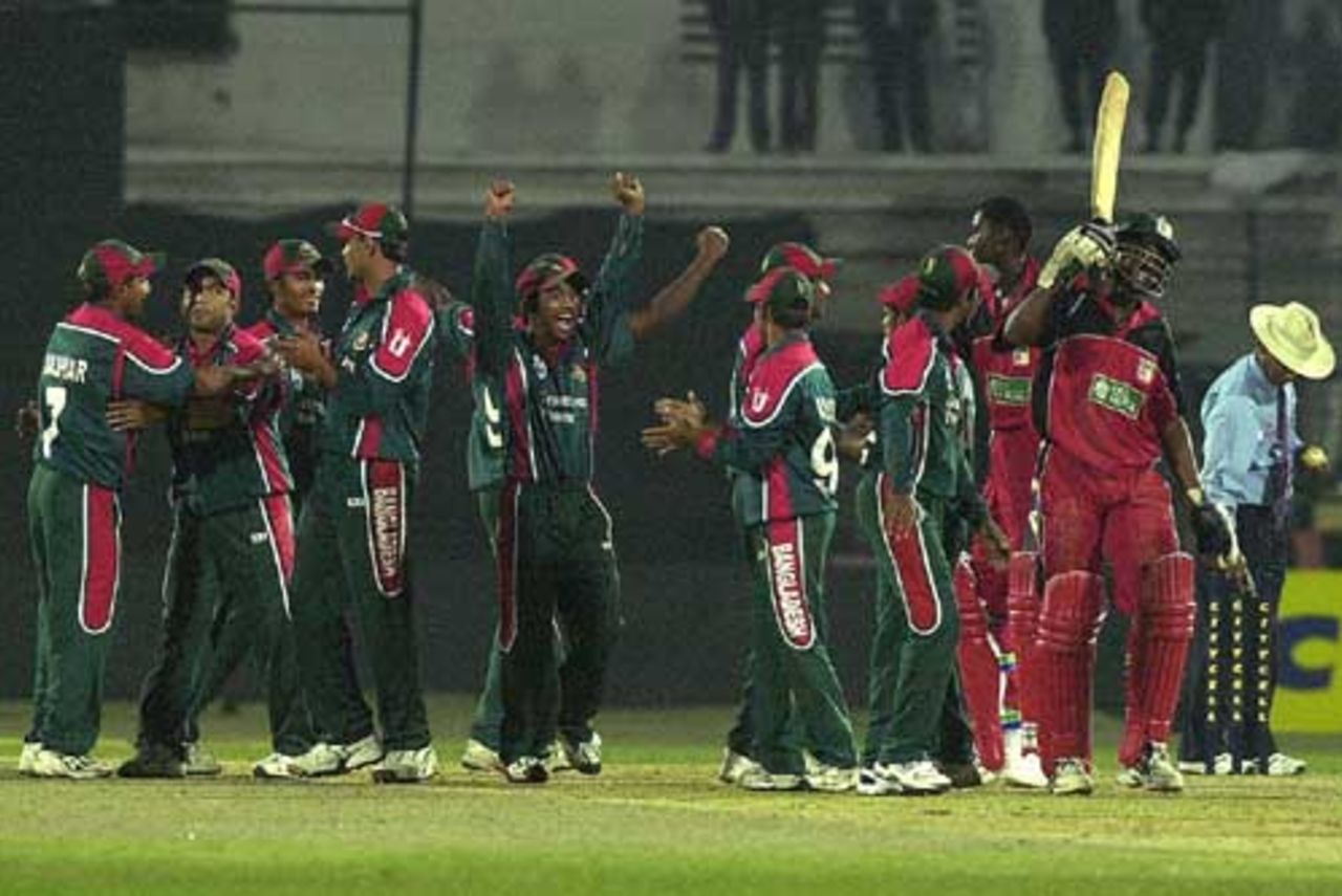 Bangladesh celebrate wildly after squaring the series against Zimbabwe, Bangladesh v Zimbabwe, 4th ODI, Dhaka, January 29, 2005