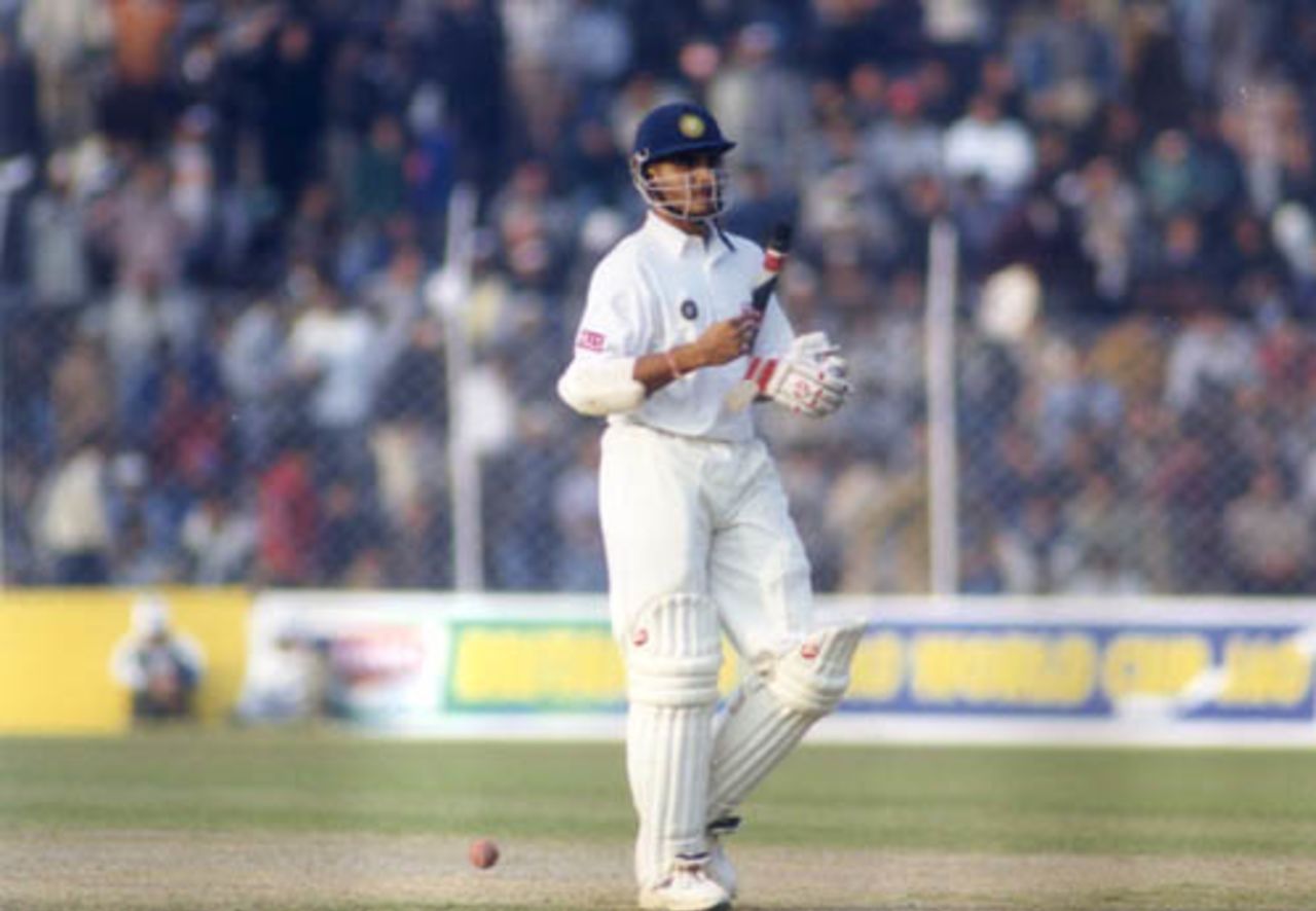 Saurav Ganguly champions the late order revival. India v Pakistan, Test 2, Day 3 at Delhi, 6 Feb 1999