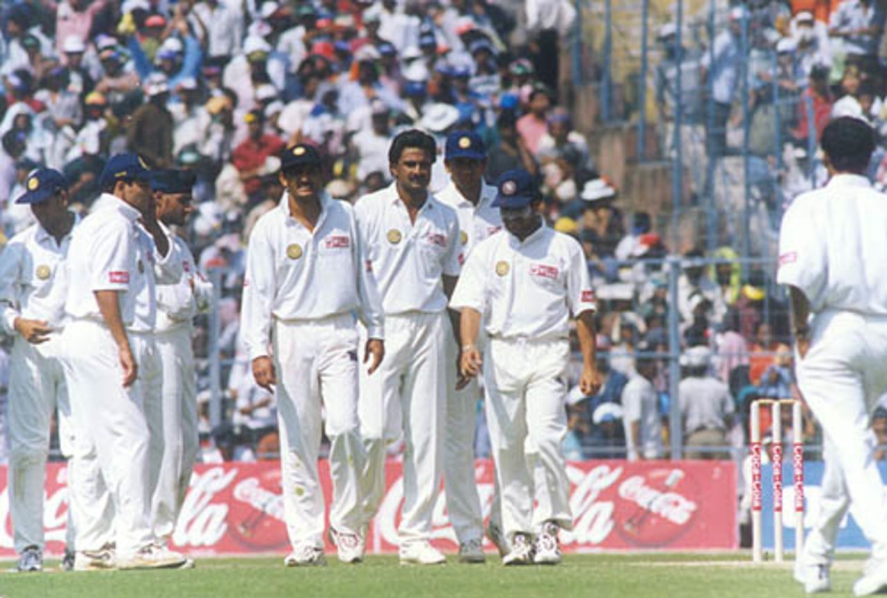 Srinath strikes again, India v Pakistan, Asia Test Championship, Eden Gardens, Calcutta, 16-20