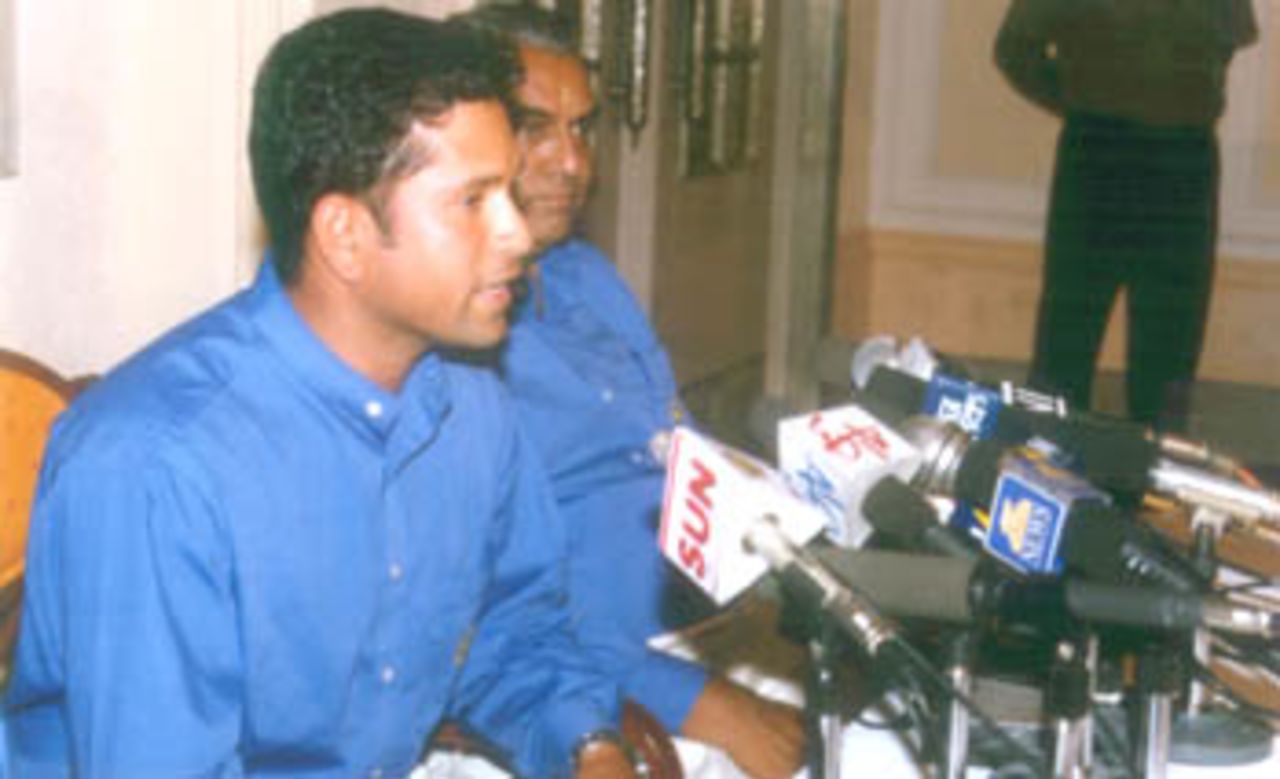 Tendulkar fields questions, Chennai, 01 February 2000