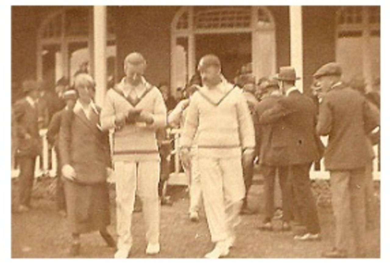 Hon. Lionel Tennyson and Edward Barrett come out to field.