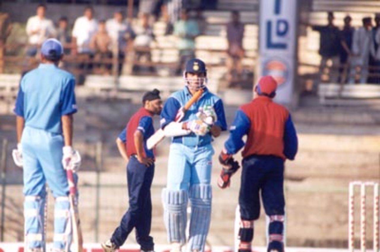 Ganguly departs after being caught by Yadav off Sukhbinder Singh. Challenger Series 2000/01, India v India 'B' at MA Chidambaram Stadium, Chepauk, Chennai, 13 Feb 2001