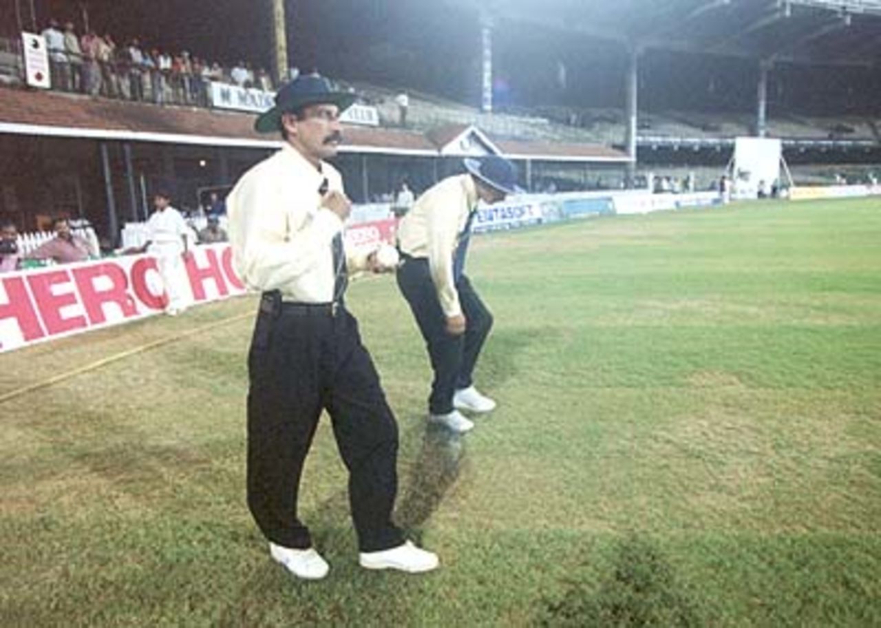 Umpires SK Tarapore and S Lakshmanan step onto the field after the innings break. Challenger Series 2000/01, India v India 'B' at MA Chidambaram Stadium, Chepauk, Chennai, 13 Feb 2001