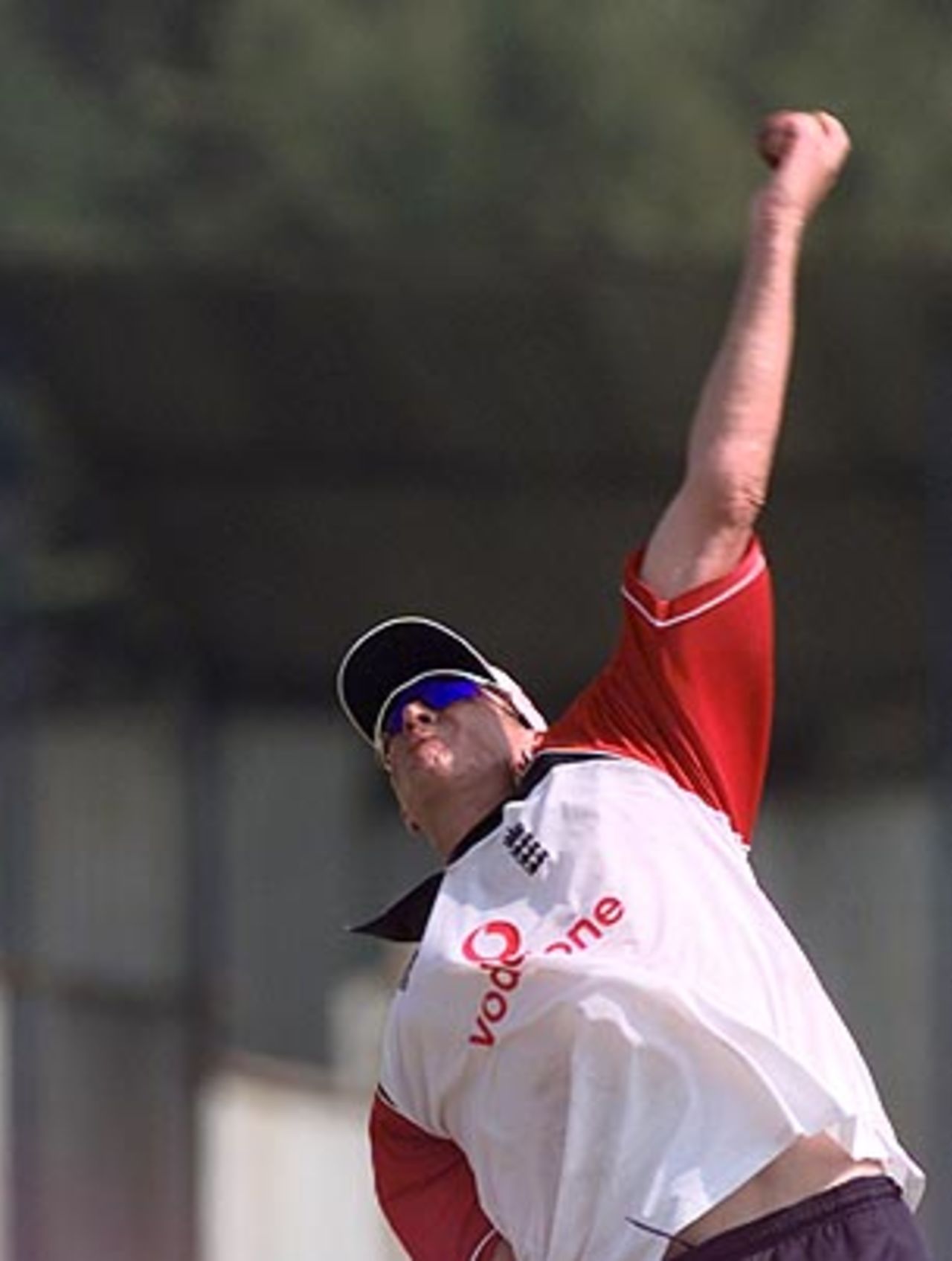 Giles practising prior to the first test of the Sri Lanka v England series 2001