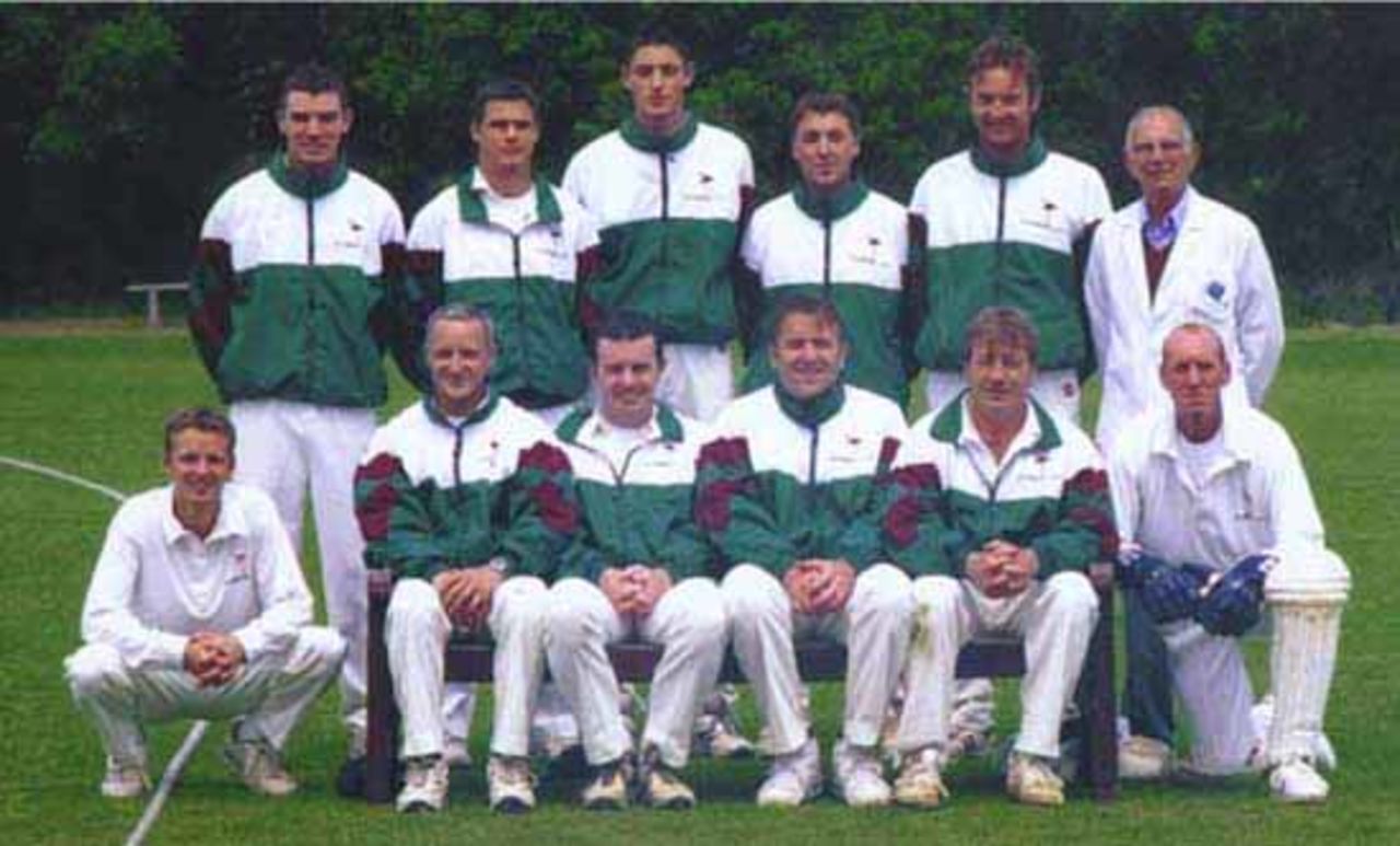 <b>Flamingo</b> <i>Standing:</i> Paul Batchelor, Stephen Cook, Nick McMurray, David Breach, Stuart Brittan, Eric Carpenter (umpire).<br><i>Front:</i> Jon Greer, Richie Manthorpe, Gary Finegan, Stu Shapland, Adie Heath, Jim Ramsay.