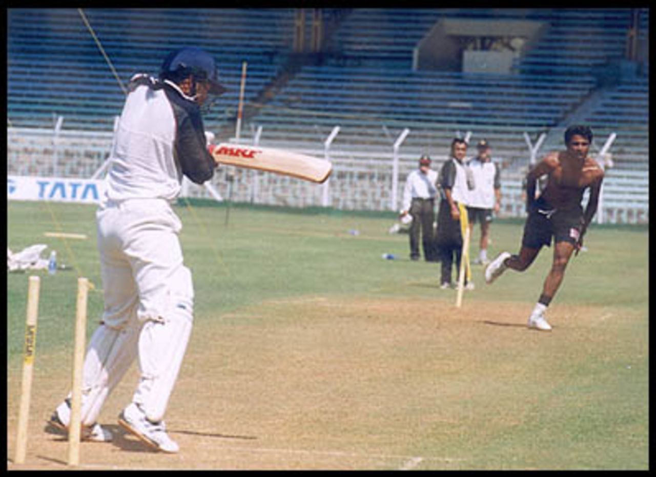 Tendulkar goes on the backfoot to punch the ball at Wankhede Stadium, 23 Feb 2001.