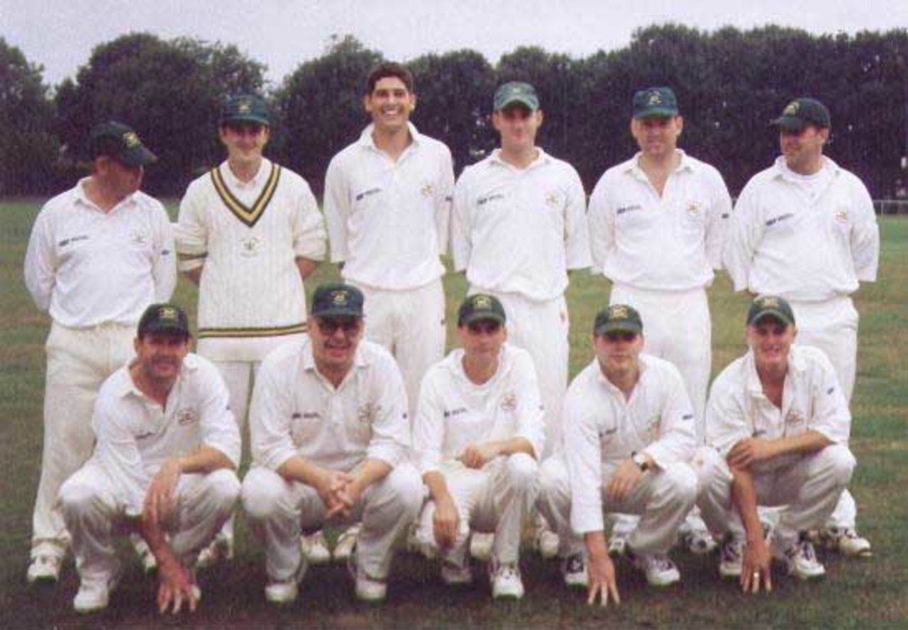 Back row: Sean Tongs, Mike Edwards, Eugene Burzier, Simon Dixon, Wayne Effeny, Rob James<br>Front row: Kevin James, Ian Kenworthy, Paul Whittlock (Captain), Richard Froggett, Simon Wright<br>Not pictured: Stuart Price