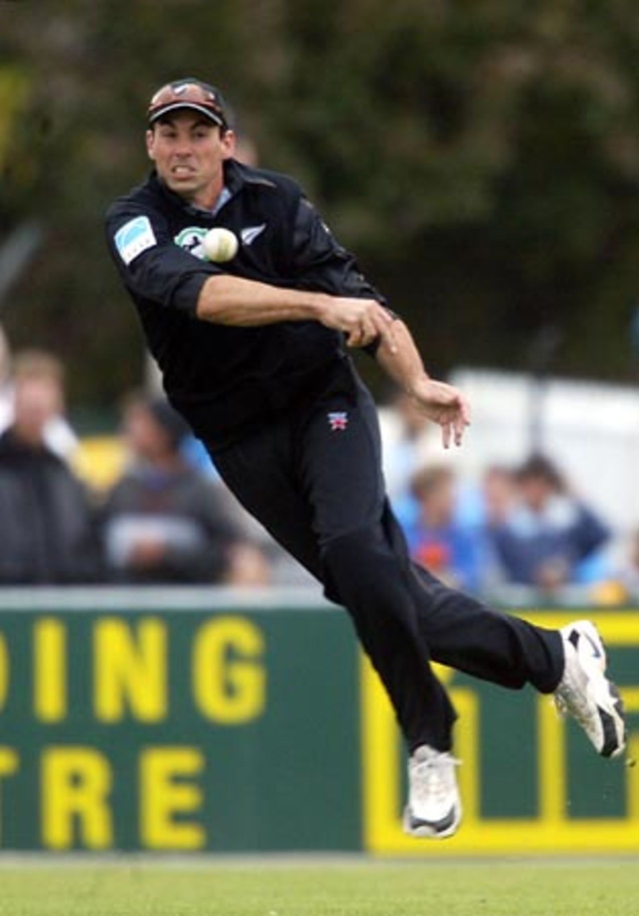 New Zealand fielder Stephen Fleming throws in a return from the outfield. 3rd ODI: New Zealand v England at McLean Park, Napier, 20 February 2002.