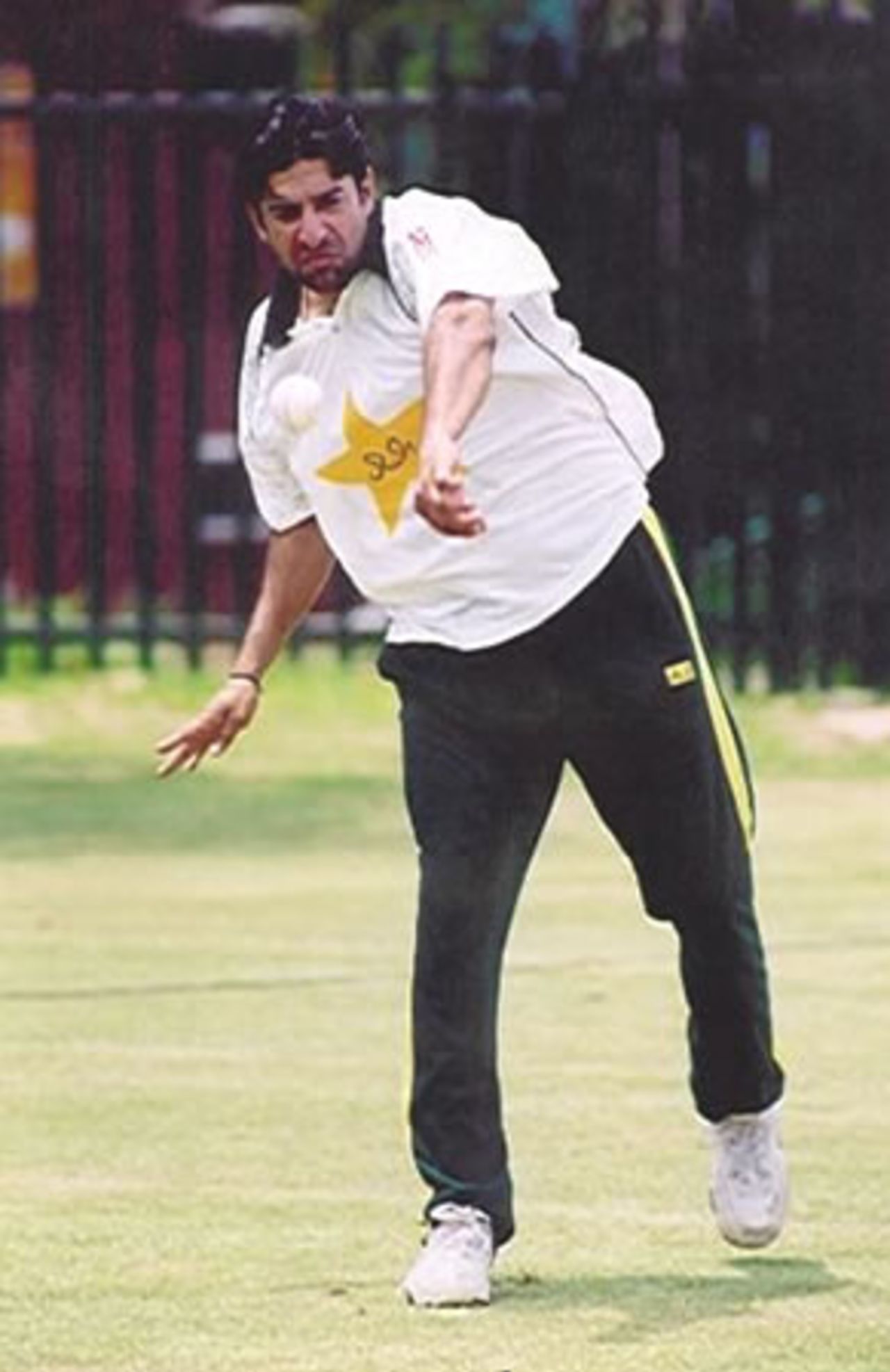 Wasim Akram bowling in the nets, Wanderers Stadium, ICC World Cup 2003, Monday February 3, 2003