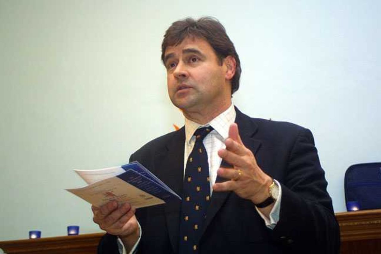 Chris Cowdrey makes a presentation at the Double Wicket World Cup launch, St Lucia High Commission, London, Tue 4 Feb 2003
