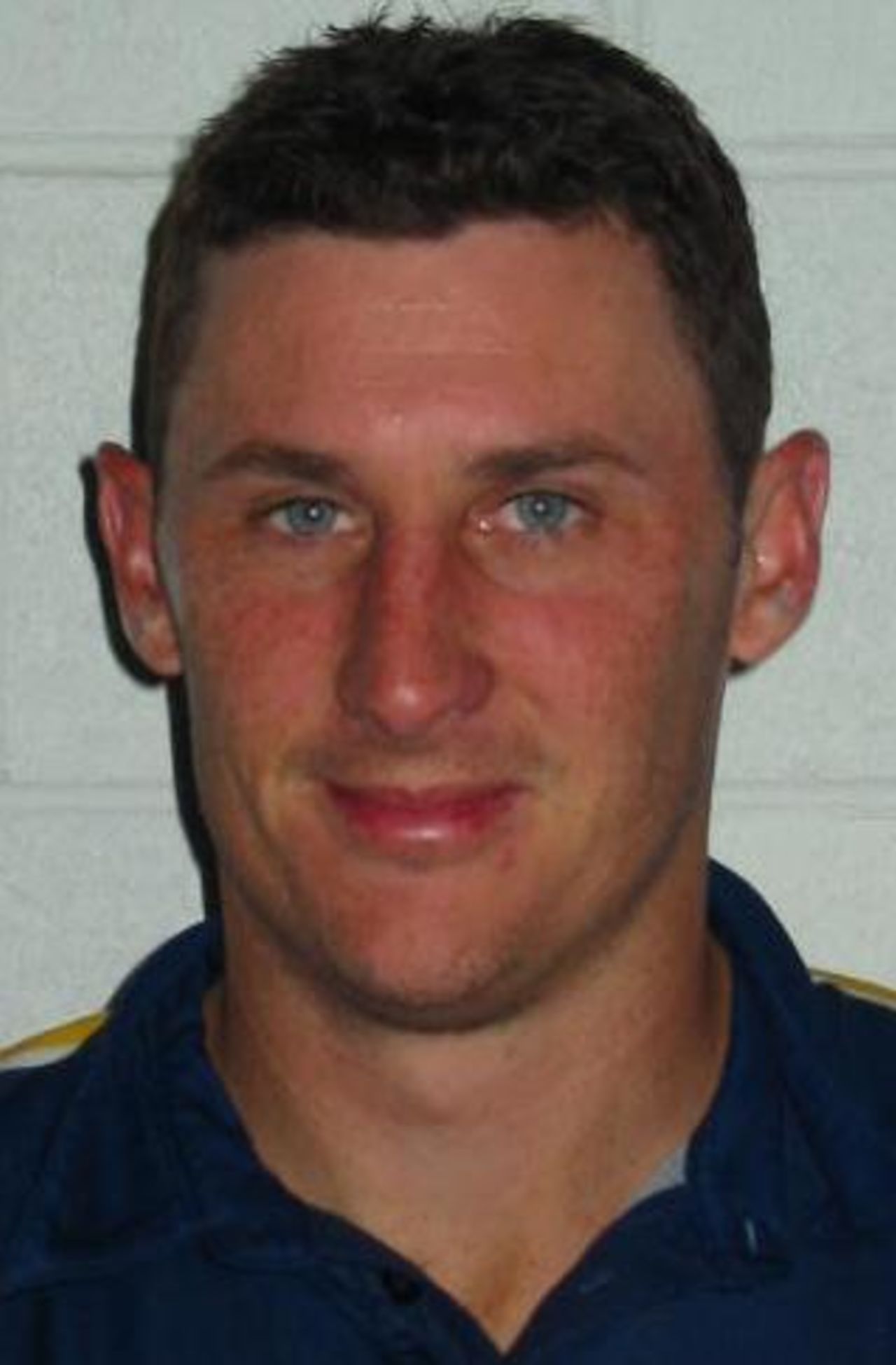 Profile - mug shot - David Hussey - at the WACA - 14 February 2003