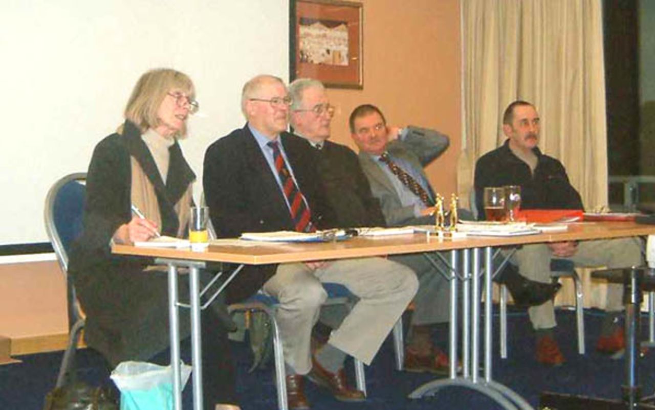 HCL AGM 2003