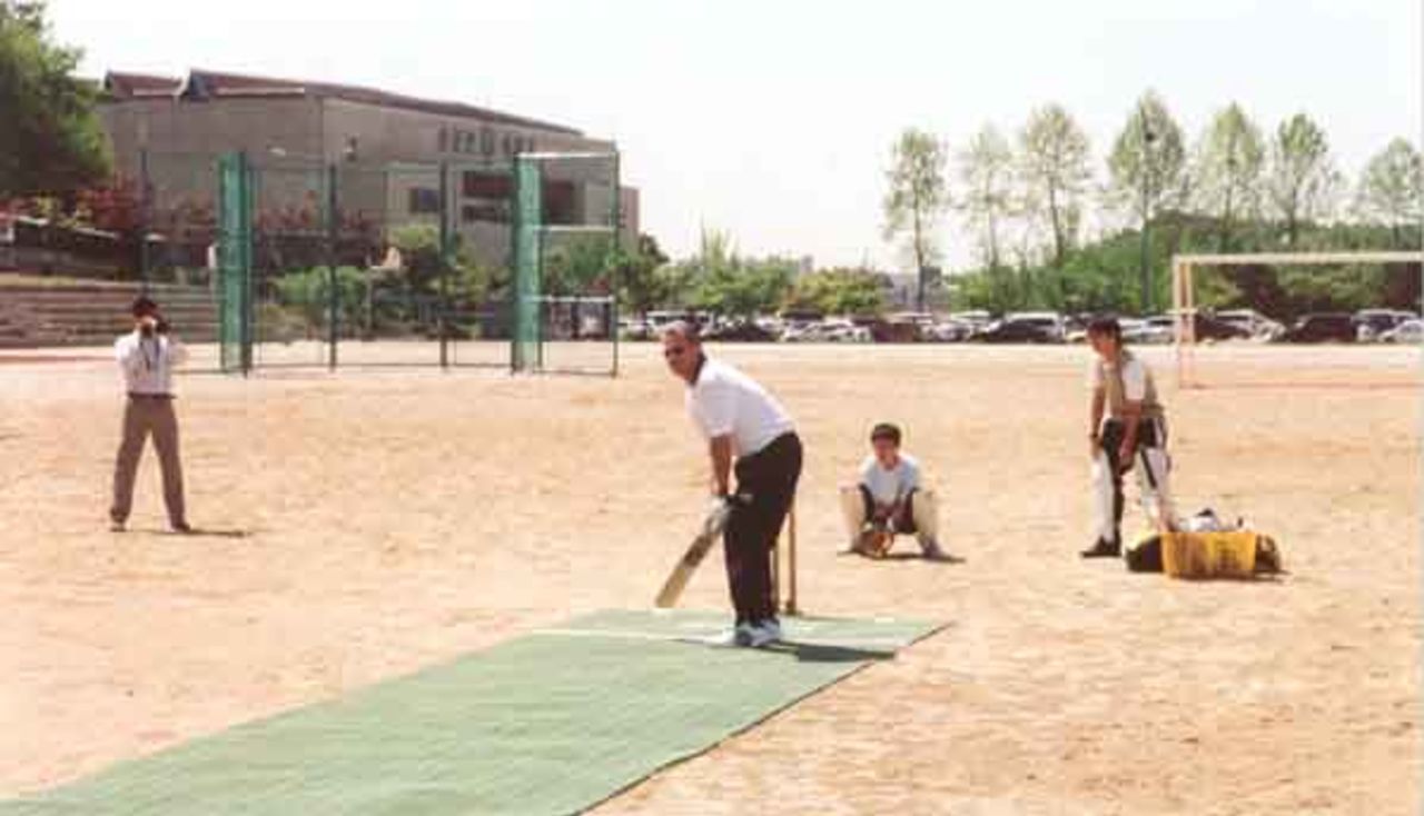 Dean Jones on a Flicx pitch, 2002