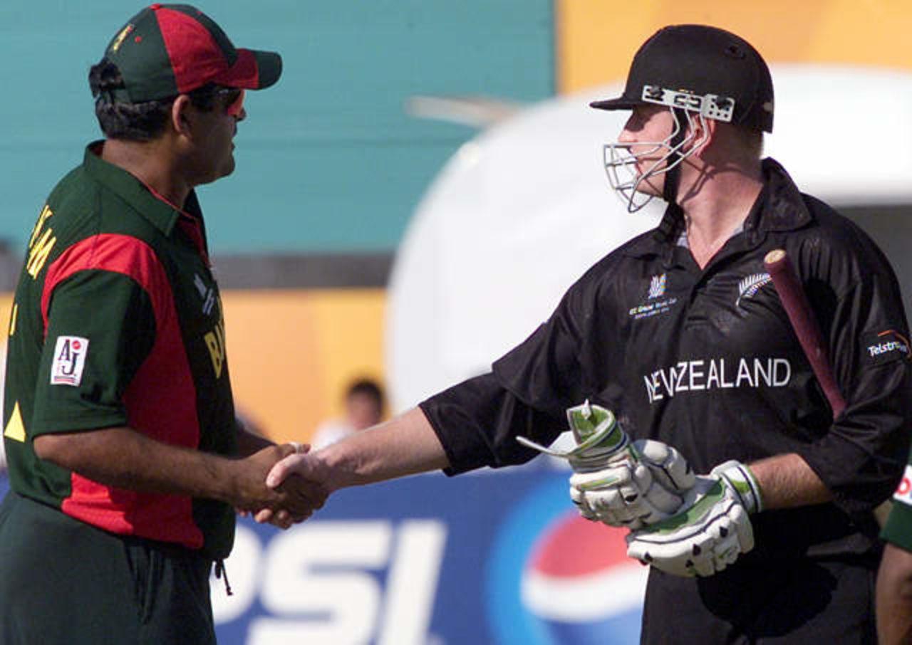 World Cup, 2003 - Bangladesh v New Zealand at Kimberley, 26th February 2003