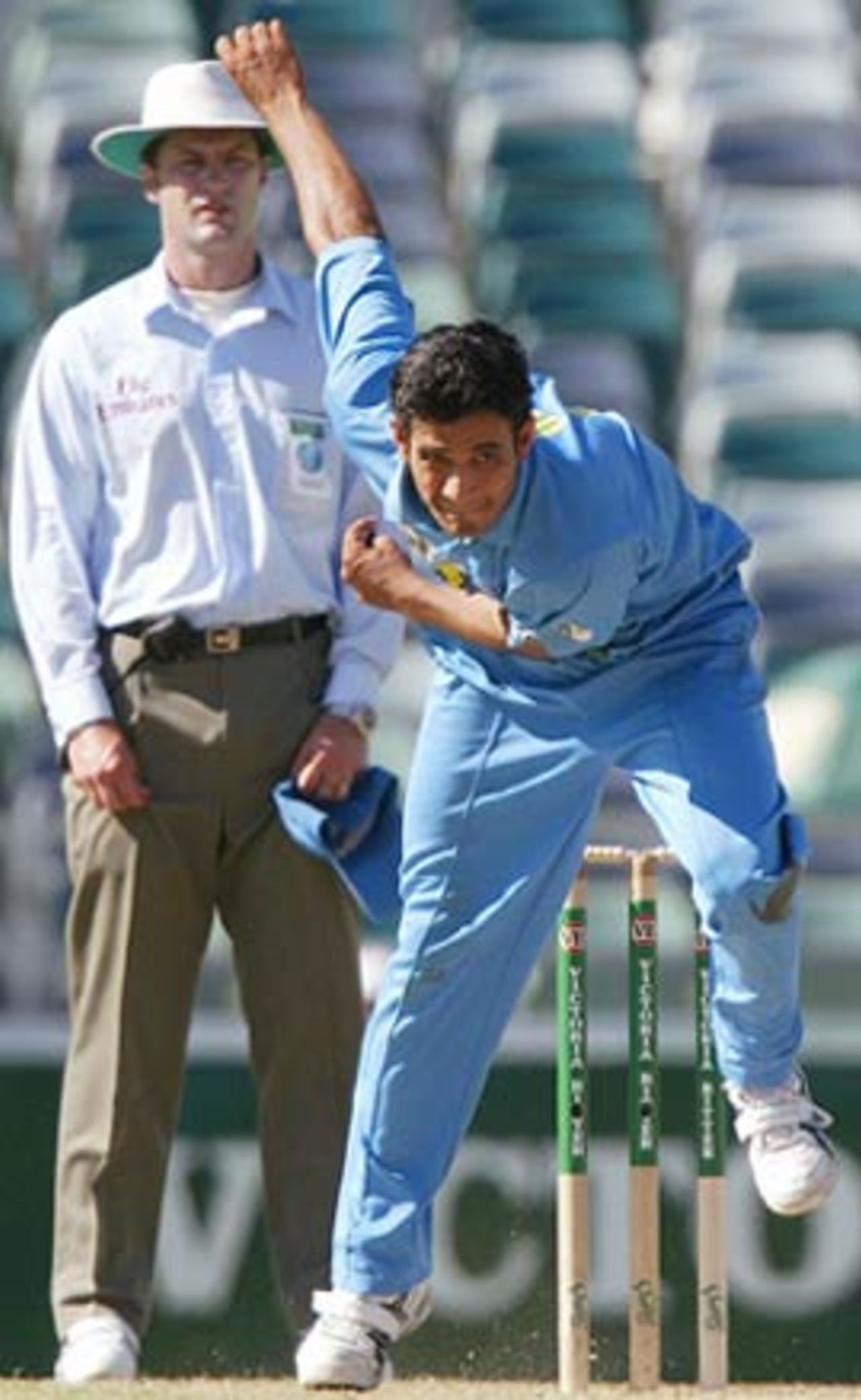 Irfan Pathan steamed in, arms and legs pumping away, India v Zimbabwe, 12th ODI, VB Series, Perth, February 3rd, 2004