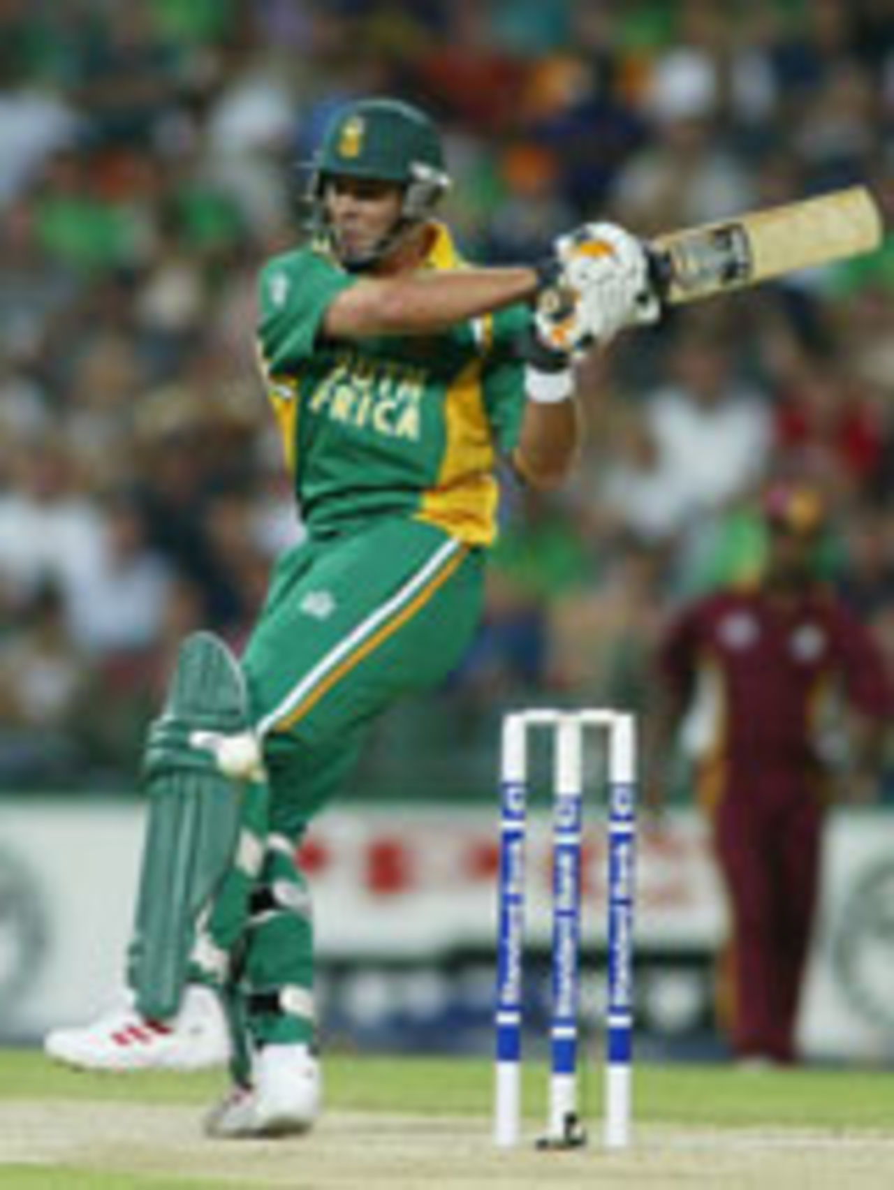 Jacques Kallis pulls on his way to 139, South Africa v West Indies, 5th ODI, February 4, 2004