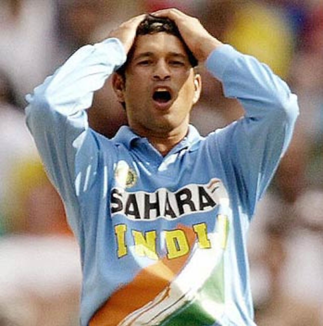 Sachin Tendulkar rolled his arm over but was taken for runs, Australia v India, VB Series, 2nd final, Sydney, February 8, 2004