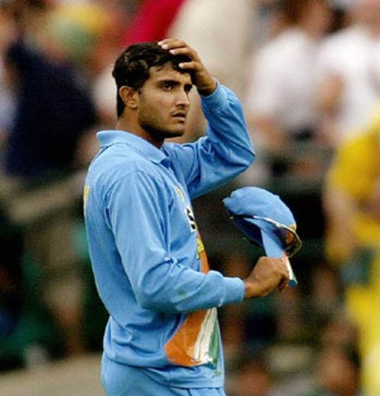 Sourav Ganguly scratched his head, wondering what he could do, Australia v India, VB Series, 2nd final, Sydney, February 8, 2004