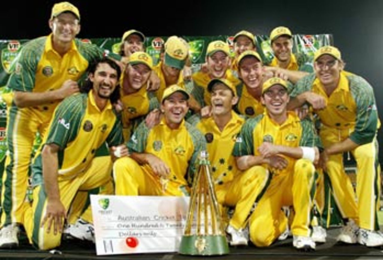 One big happy family - the Australians enjoy their moment, Australia v India, VB Series, 2nd final, Sydney, February 8, 2004