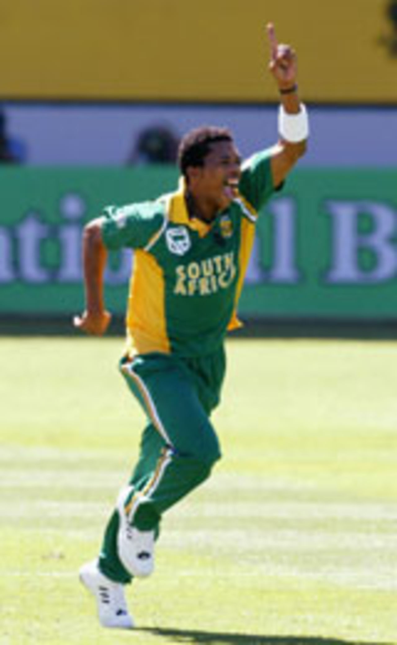 Makhaya Ntini celebrates a wicket, New Zealand v South Africa, 1st ODI, Auckland, Febraury 13, 2004