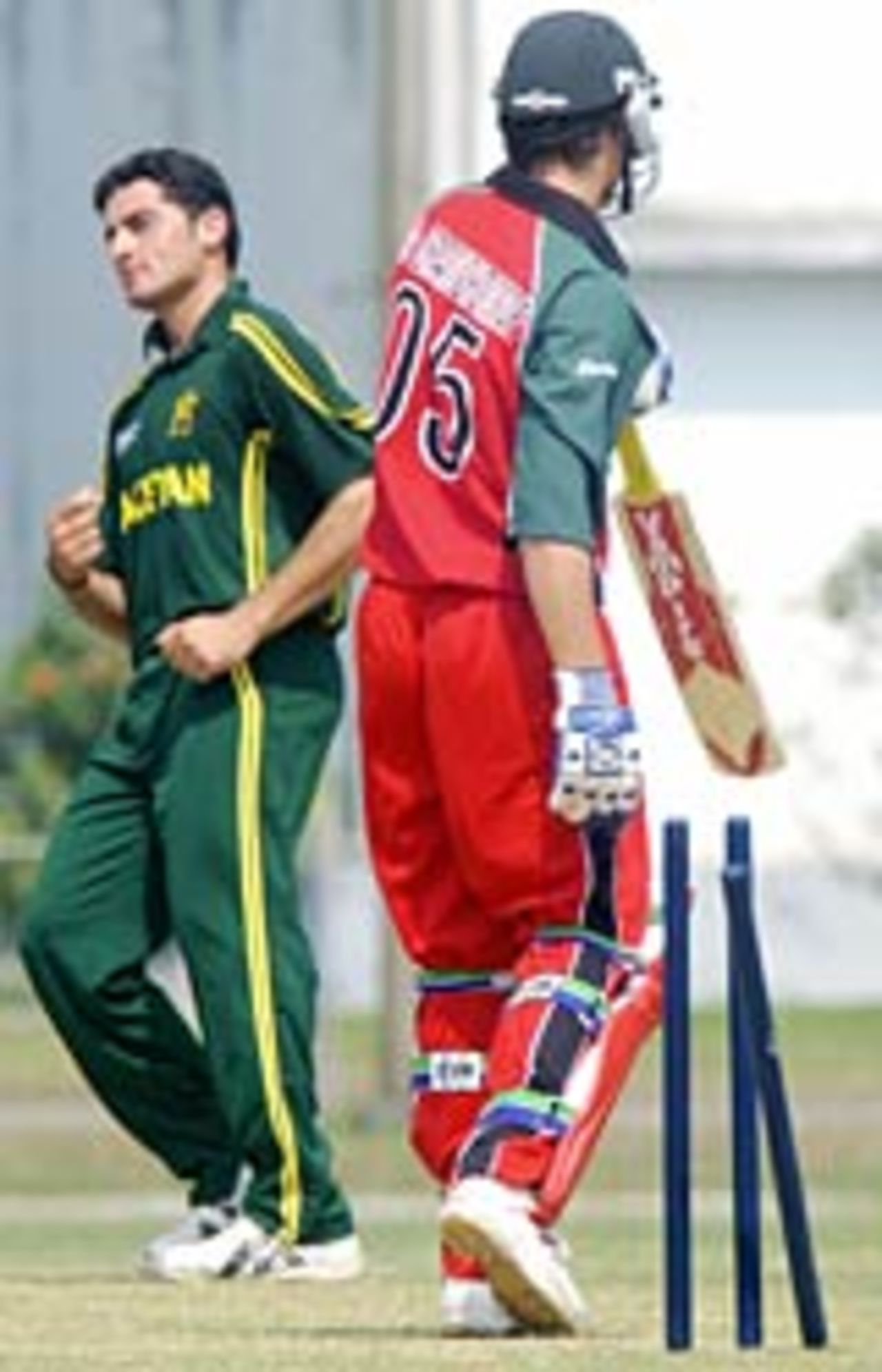 Riaz Afridi celebrates after bowling out Colin de Grandhomme, Pakistan U19 v Zimbabwe U19, February 23, 2004