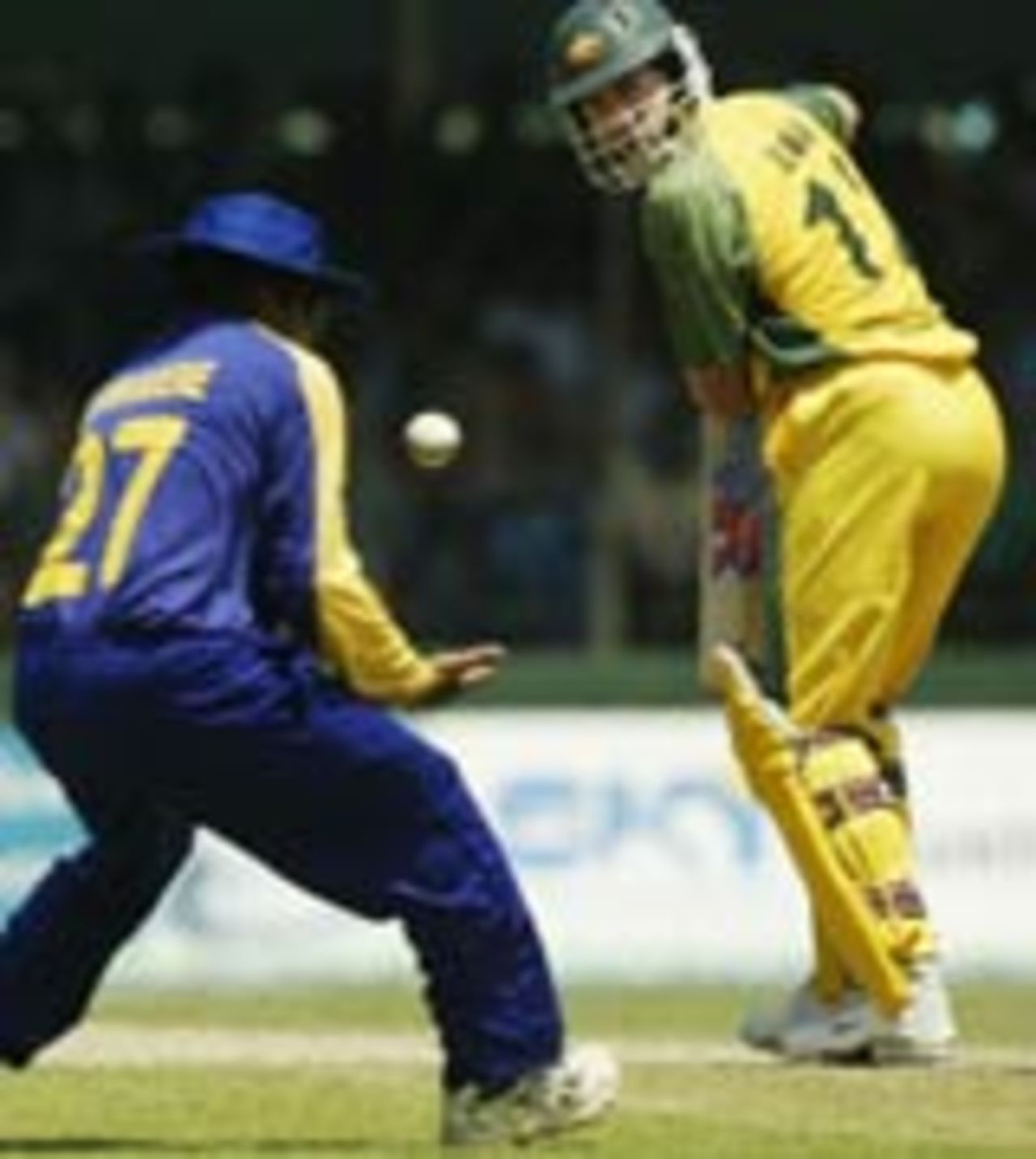 Michael Bevan edges to slip, Sri Lanka v Australia, 5th ODI, Colombo, February 29, 2004