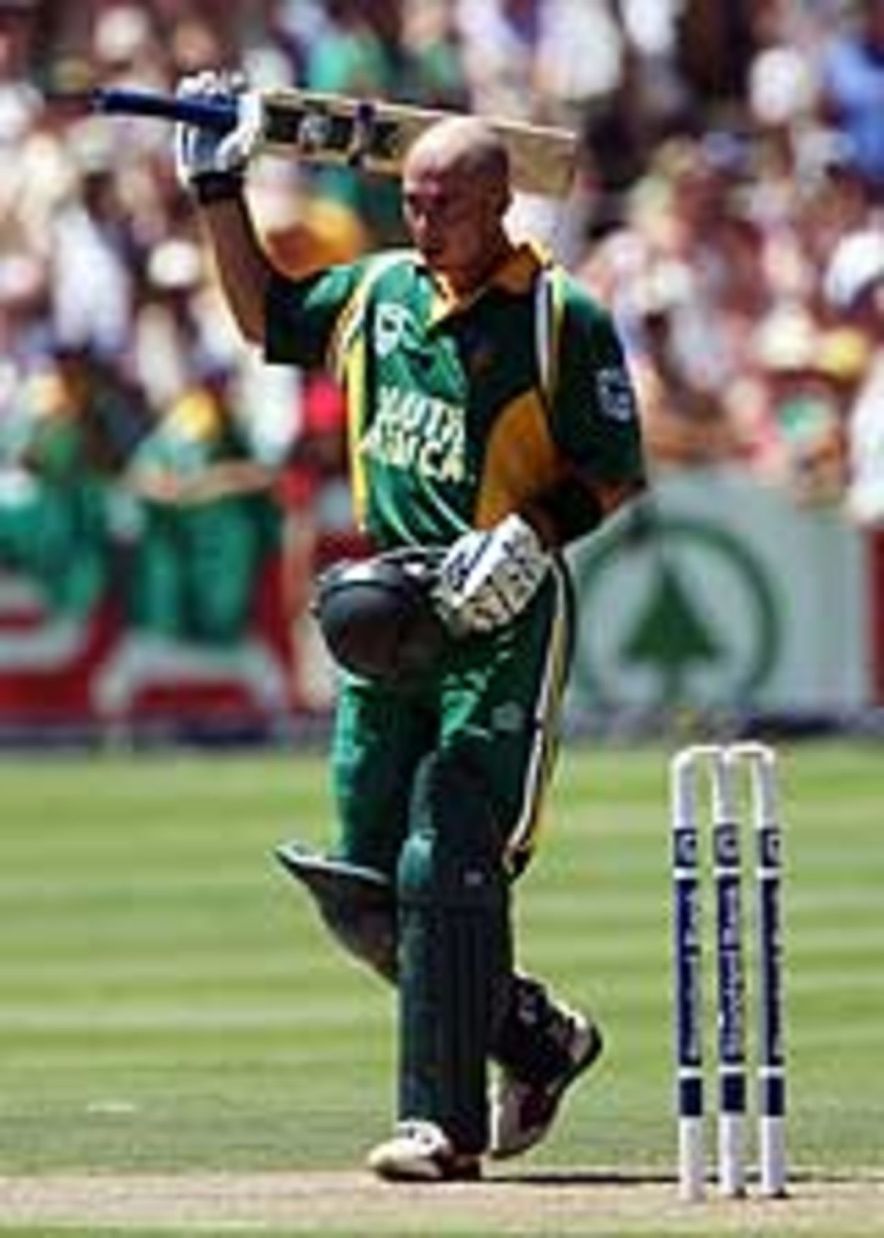 Herschelle Gibbs celebrates his 14th ODI century at Newlands, South Africa v England, Newlands, February 6, 2005