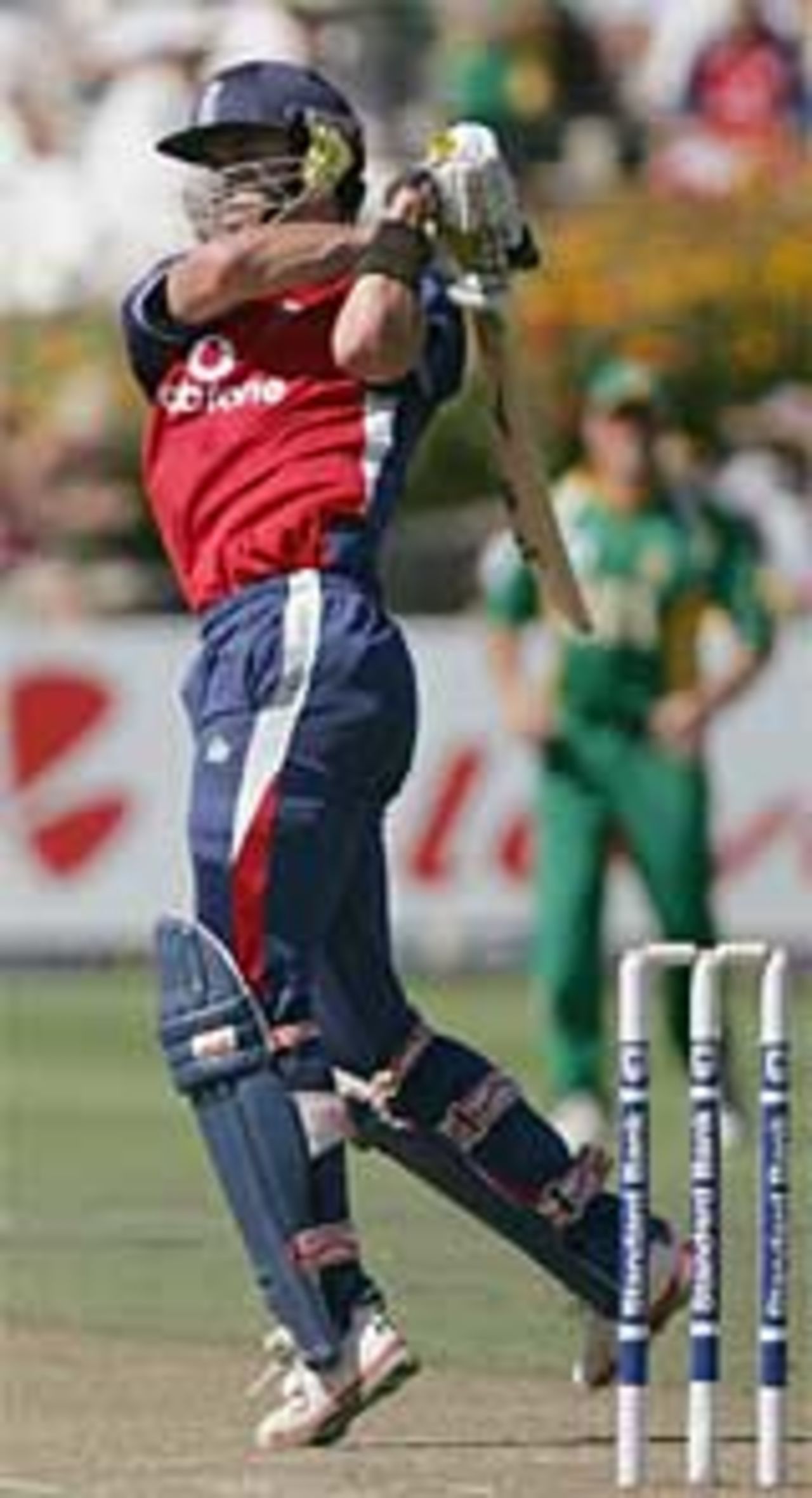 Kevin Pietersen hits out on his way to 75, 4th ODI, South Africa v England, Cape Town, February 6, 2005