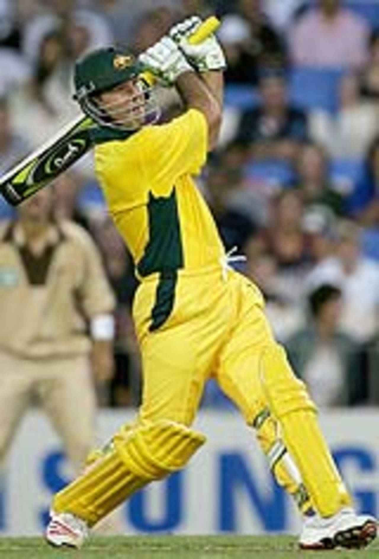 Ricky Ponting pulls one with power, New Zealand v Australia, Twenty20, Auckland, February 17, 2005