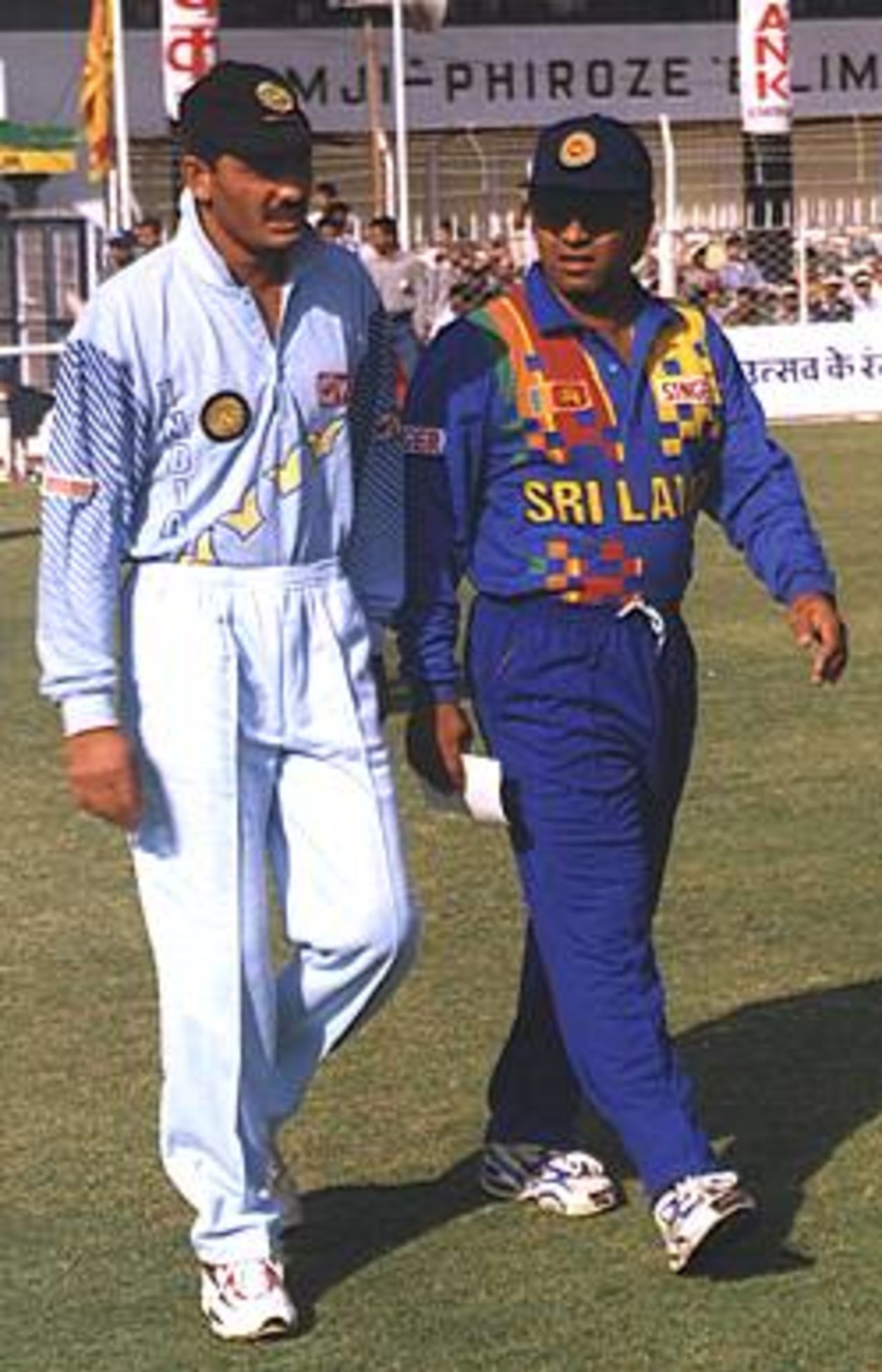 Mohammad Azharuddin and Arjuna Ranatunga walking out for the toss at Nagpur