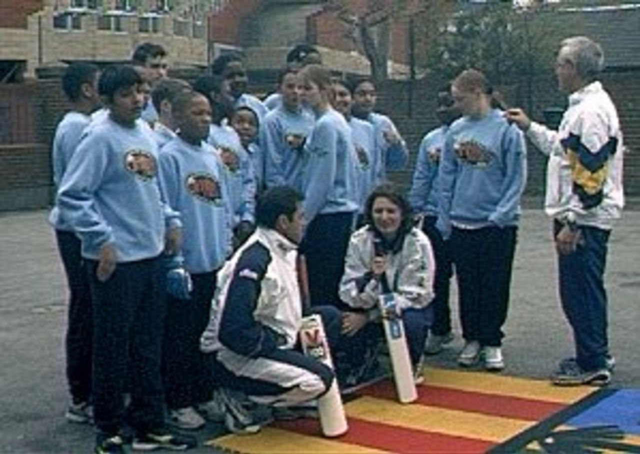 with pupils from Archbishop Tenison's School and Highgate Wood Secondary School - 30 March 2000