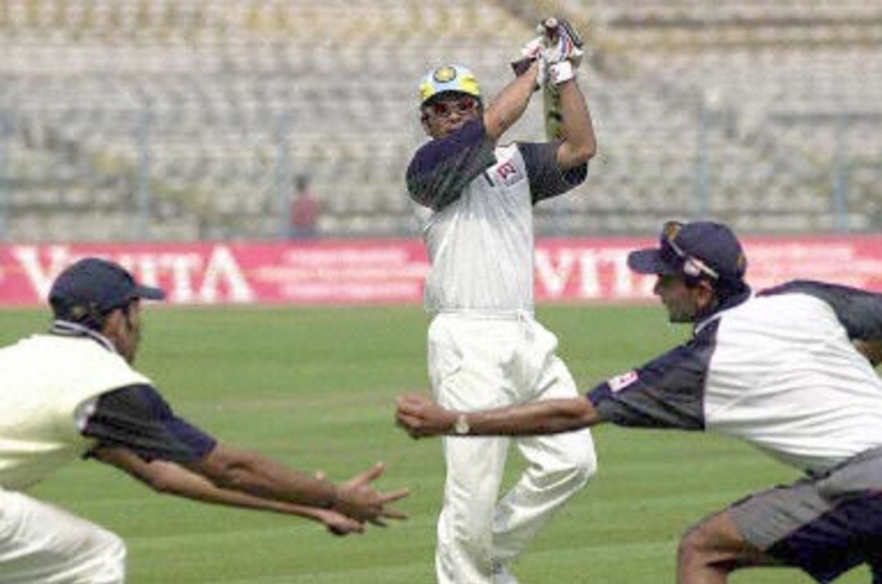 10 Mar 2001: The Indian team practise before the second Test against Australia in Kolkata from March 11 2001