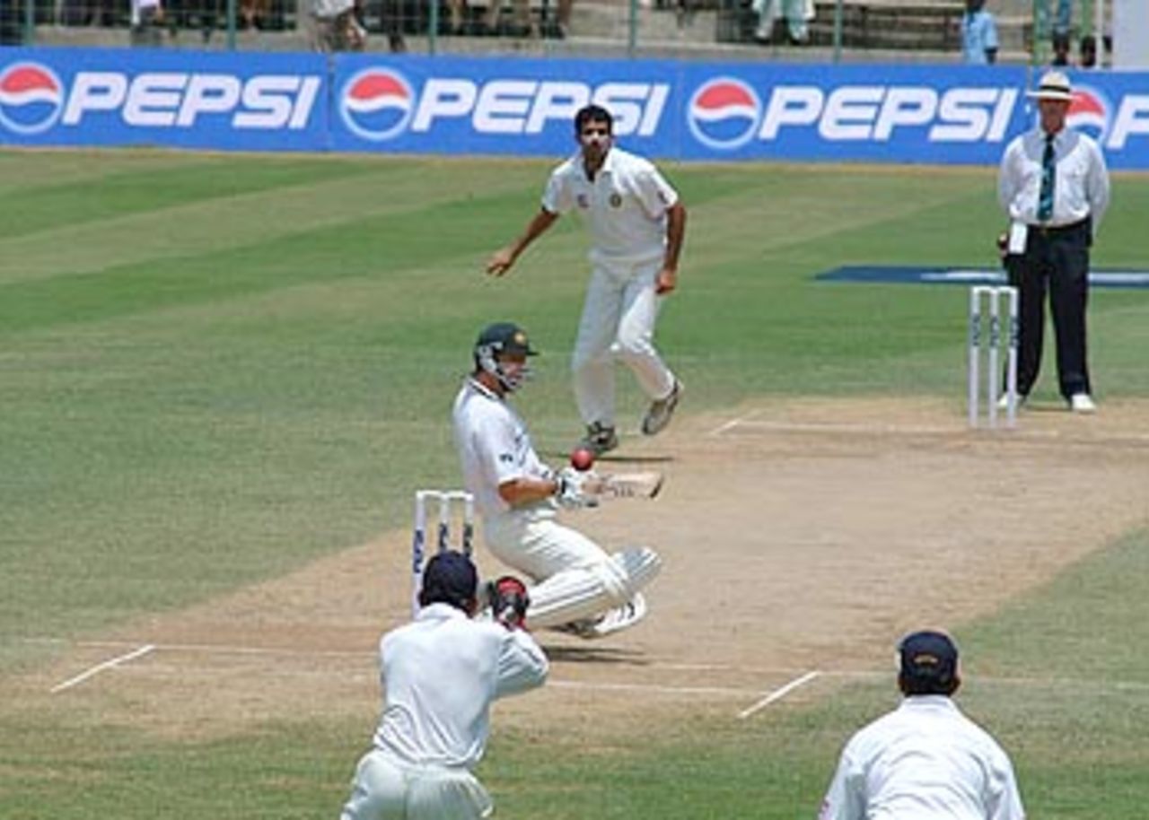 18 Mar 2001: Australia in India, India v Australia 3rd Test, MA Chidambaram Stadium, Chepauk, Chennai, 18-22 Mar 2001(Day 1).