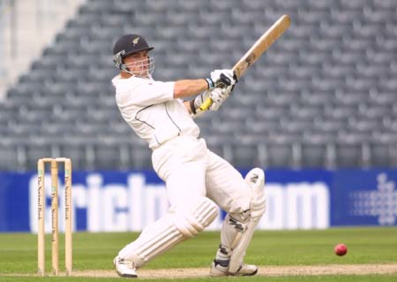 New Zealand batsman Matthew Bell cuts a ball to the boundary for four during his second innings of 40. 2nd Test: New Zealand v Pakistan at Jade Stadium, Christchurch, 15-19 March 2001 (19 March 2001).