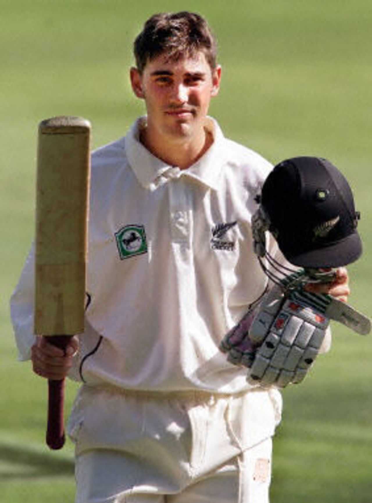 Mathew Sinclair acknowledges the applause after scoring a century, day 1, 2nd Test at Christchurch, 15-19 March 2001.