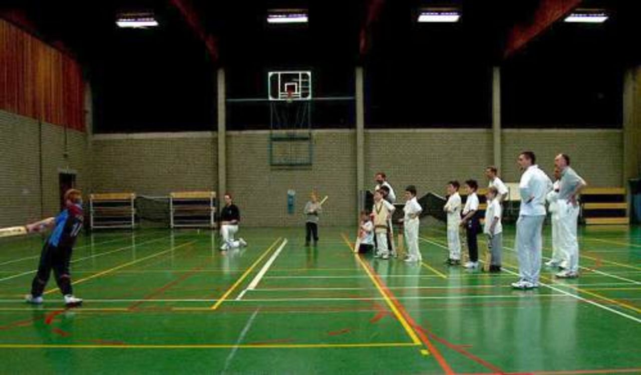 Stuart Barnes puts the U11s through their paces