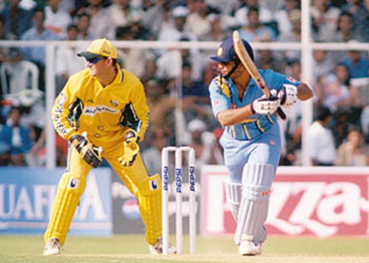 25 March 2001: Australia in India, 2000/01, 1st One-Day International, India v Australia, M.Chinnaswamy Stadium, Bangalore.