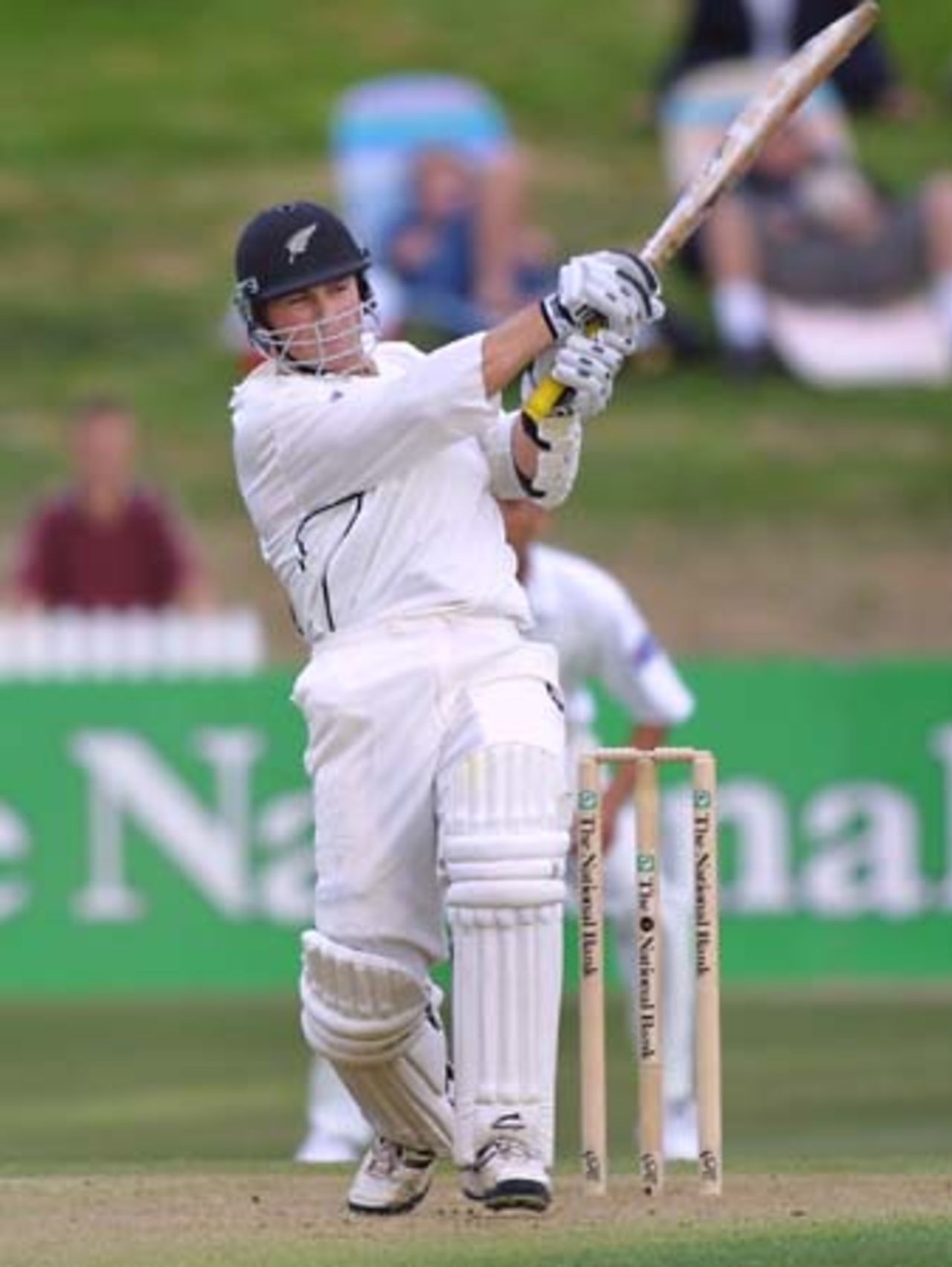 New Zealand opening batsman Matthew Bell pulls a ball to the boundary for four during his first innings. Bell ended the first day's play on 89 not out, his highest Test score. 3rd Test: New Zealand v Pakistan at WestpacTrust Park, Hamilton, 27-31 March 2001 (Day 1).
